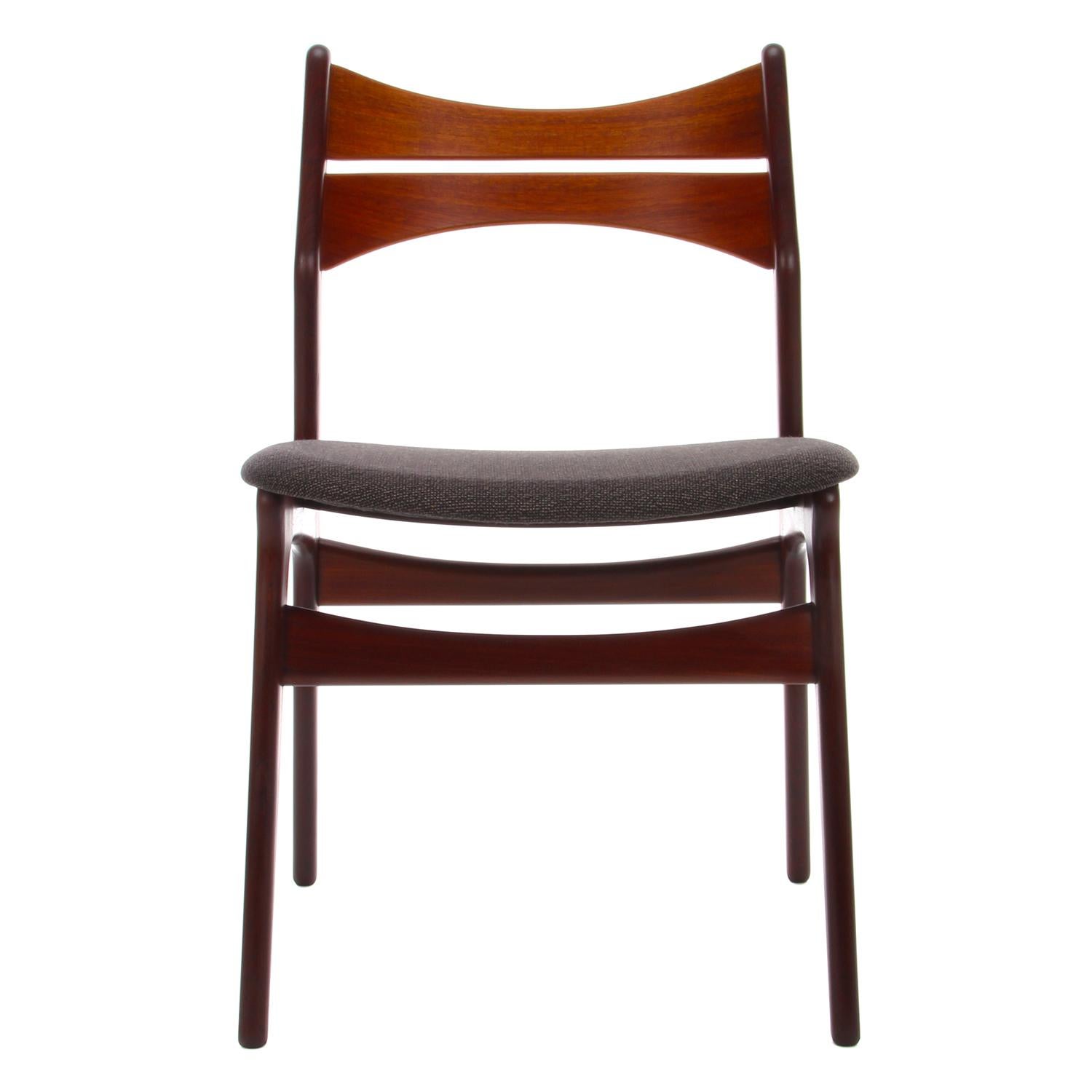 Model 310 by Erik Buch - captivating Scandinavian Modern dark wood and teak dining chair designed ca. 1960 (first mentioned in the Danish design magazine, Mobilia in 1961) and produced at Christian Christensens Møbelfabrik - gently restored and