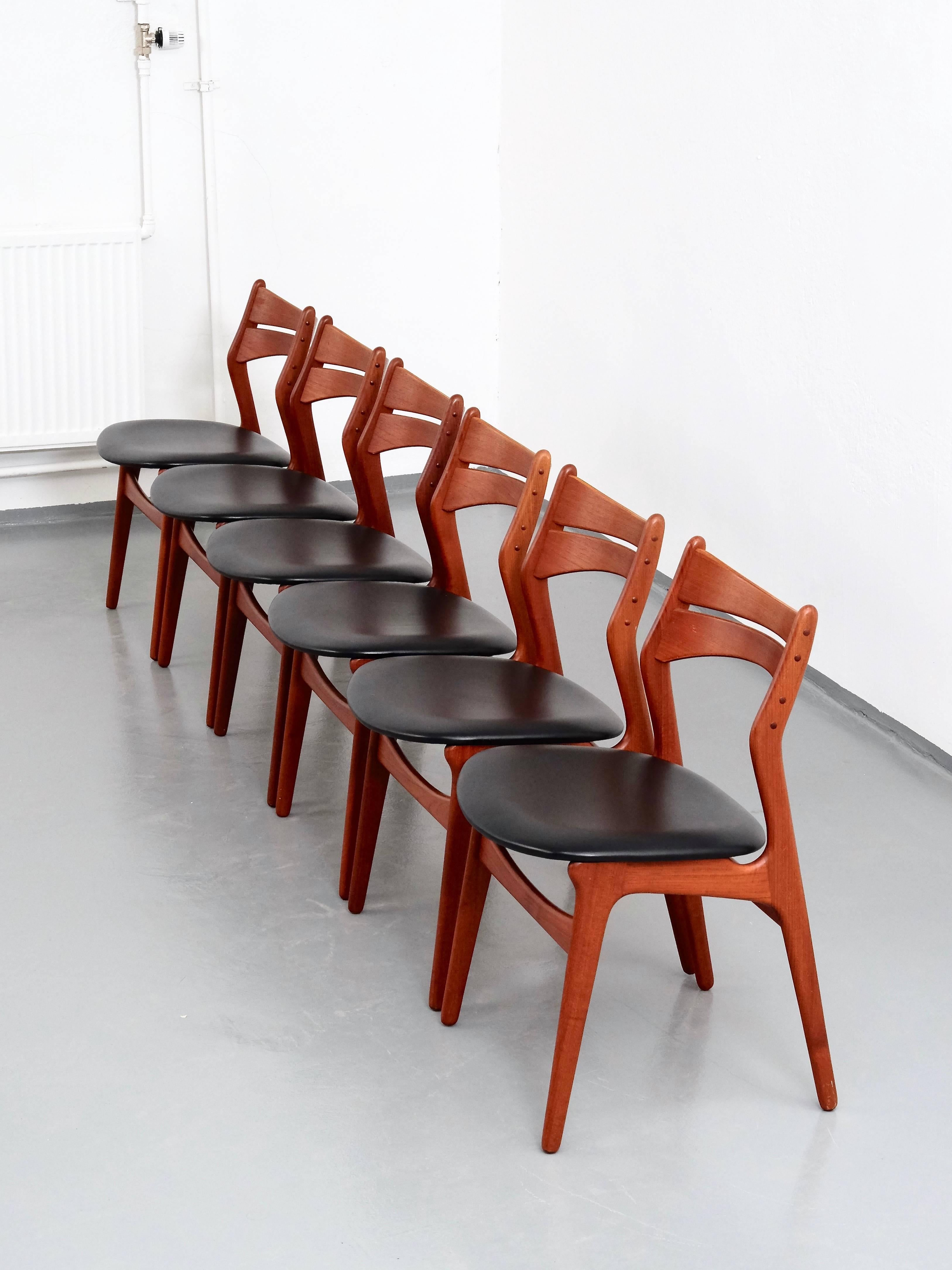 Scandinavian Modern Model 310 Teak Dining Chairs by Erik Buck for Chr. Christiansen, Set of Four