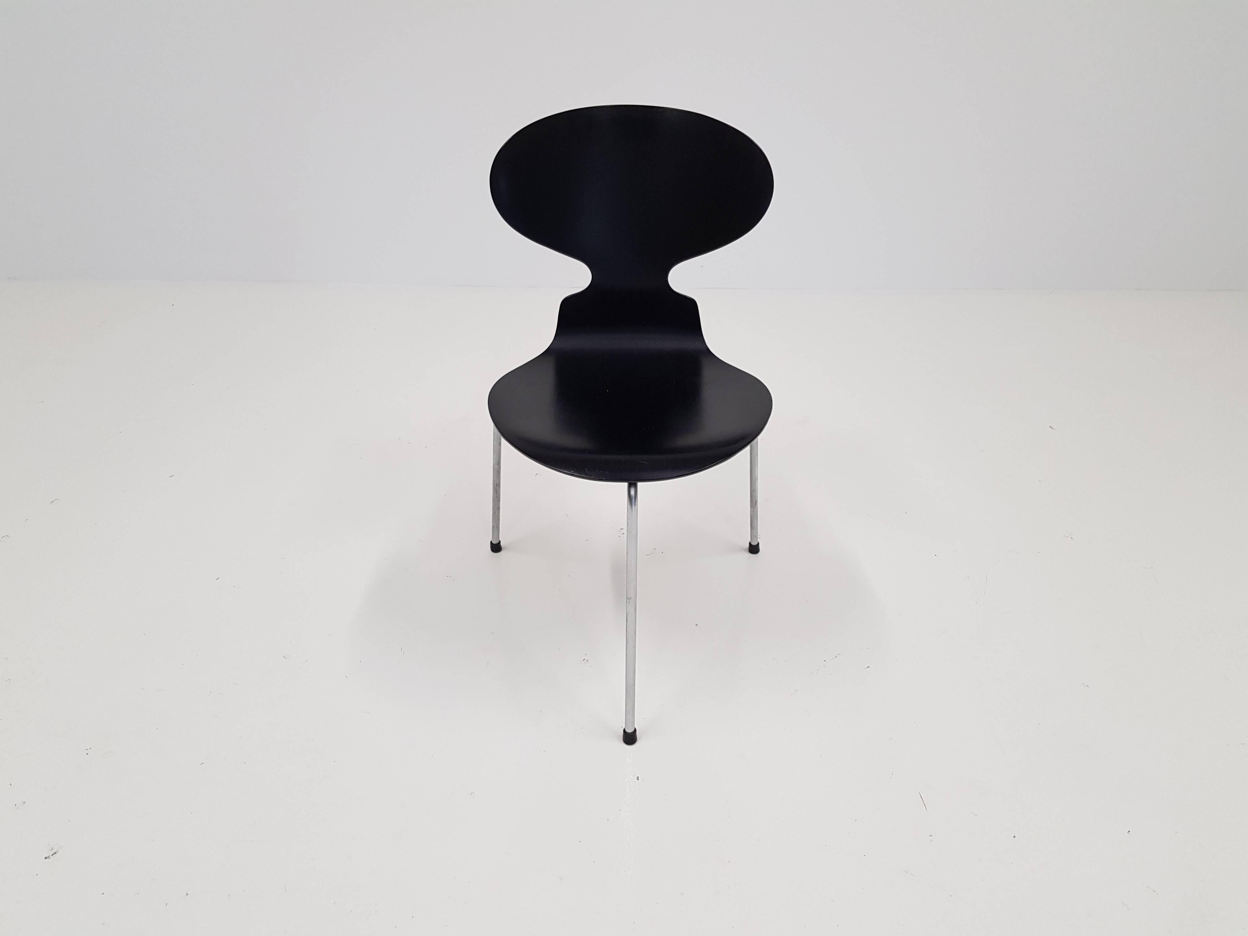 Model 3100 'Ant' Chair by Arne Jacobsen for Fritz Hansen, Designed, 1952 3