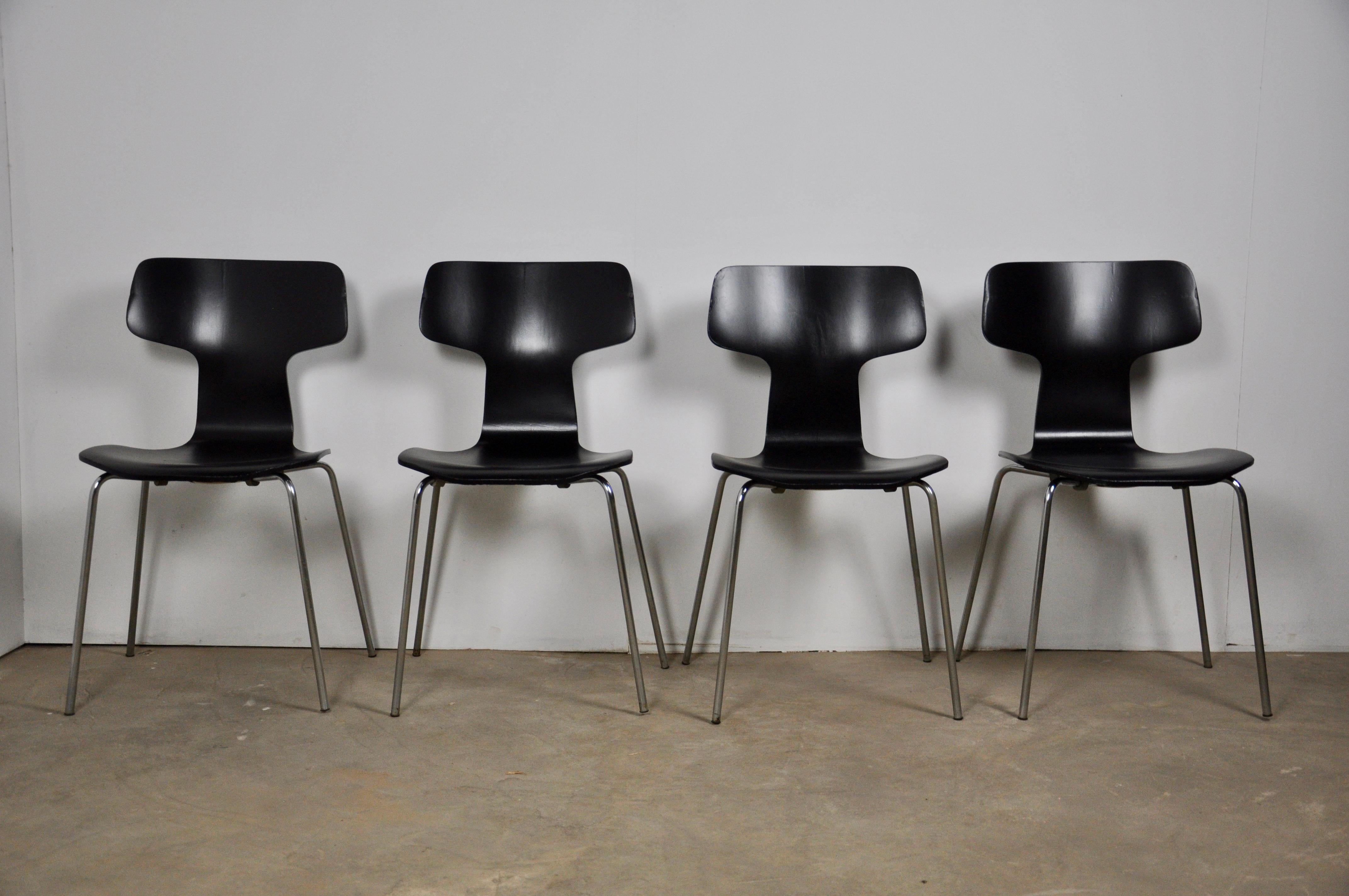 Model 3103 Hammer Chair by Arne Jacobsen for Fritz Hansen, 1960s In Good Condition In Lasne, BE