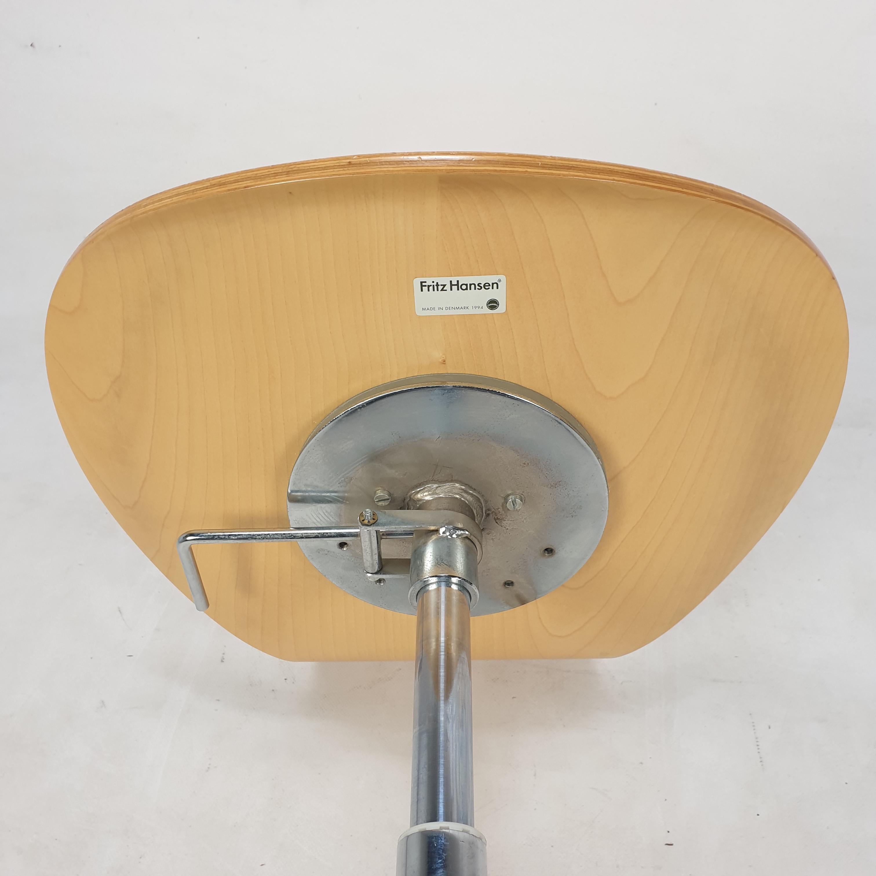 Model 3117 Office Swivel Chair by Arne Jacobsen for Fritz Hansen, 1994 For Sale 6