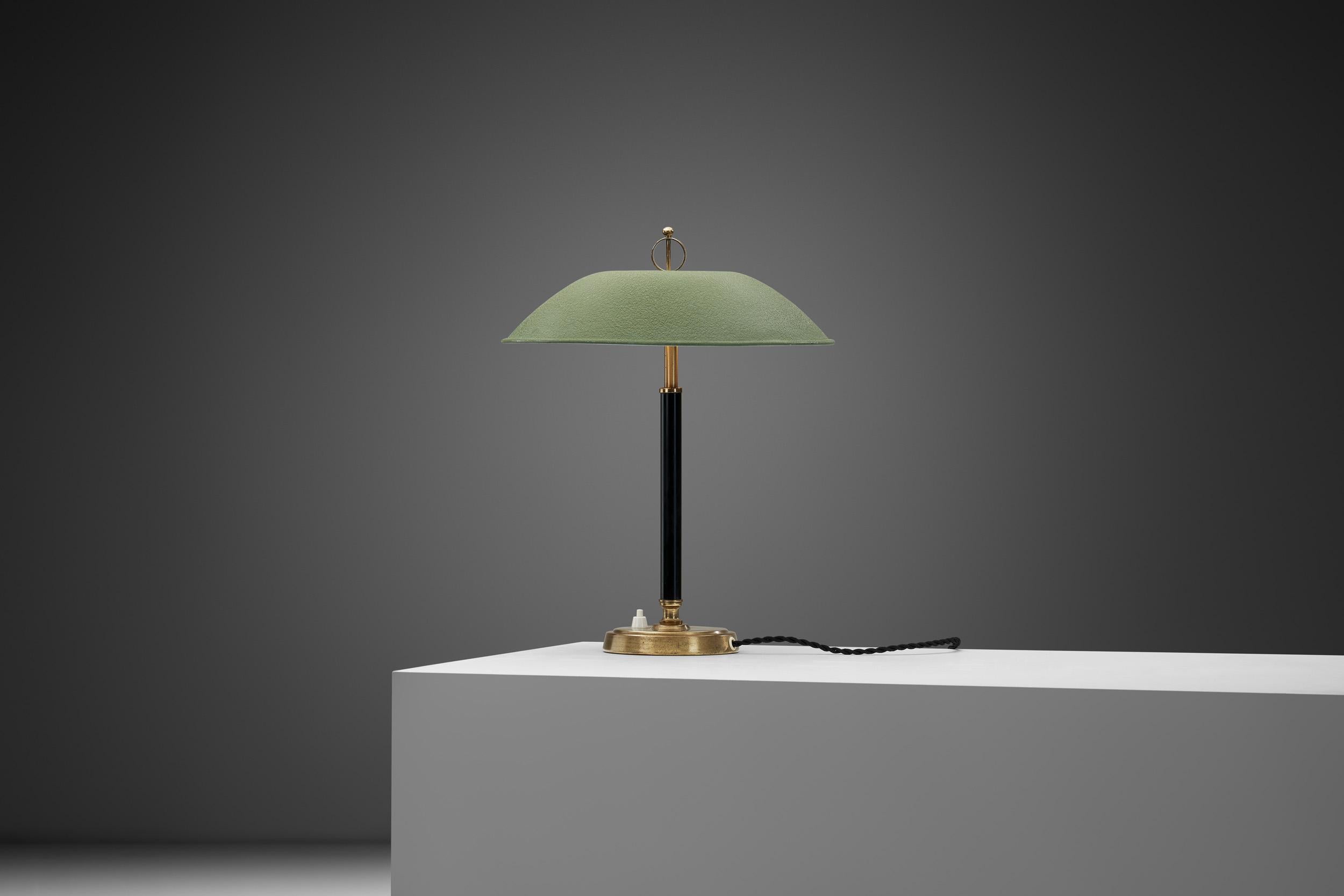 Ottone Lampada da tavolo modello 