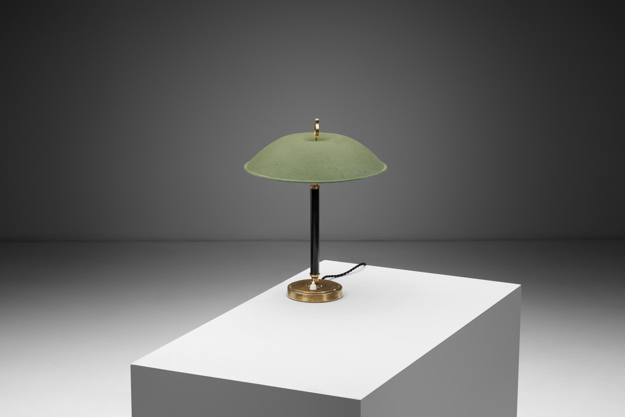 Lampada da tavolo modello 