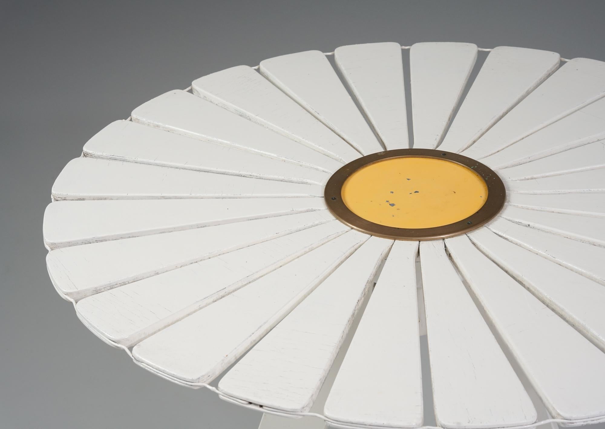 Model 330 Table, Alvar Aalto, Artek, 1950/1960s In Good Condition For Sale In Helsinki, Uusimaa