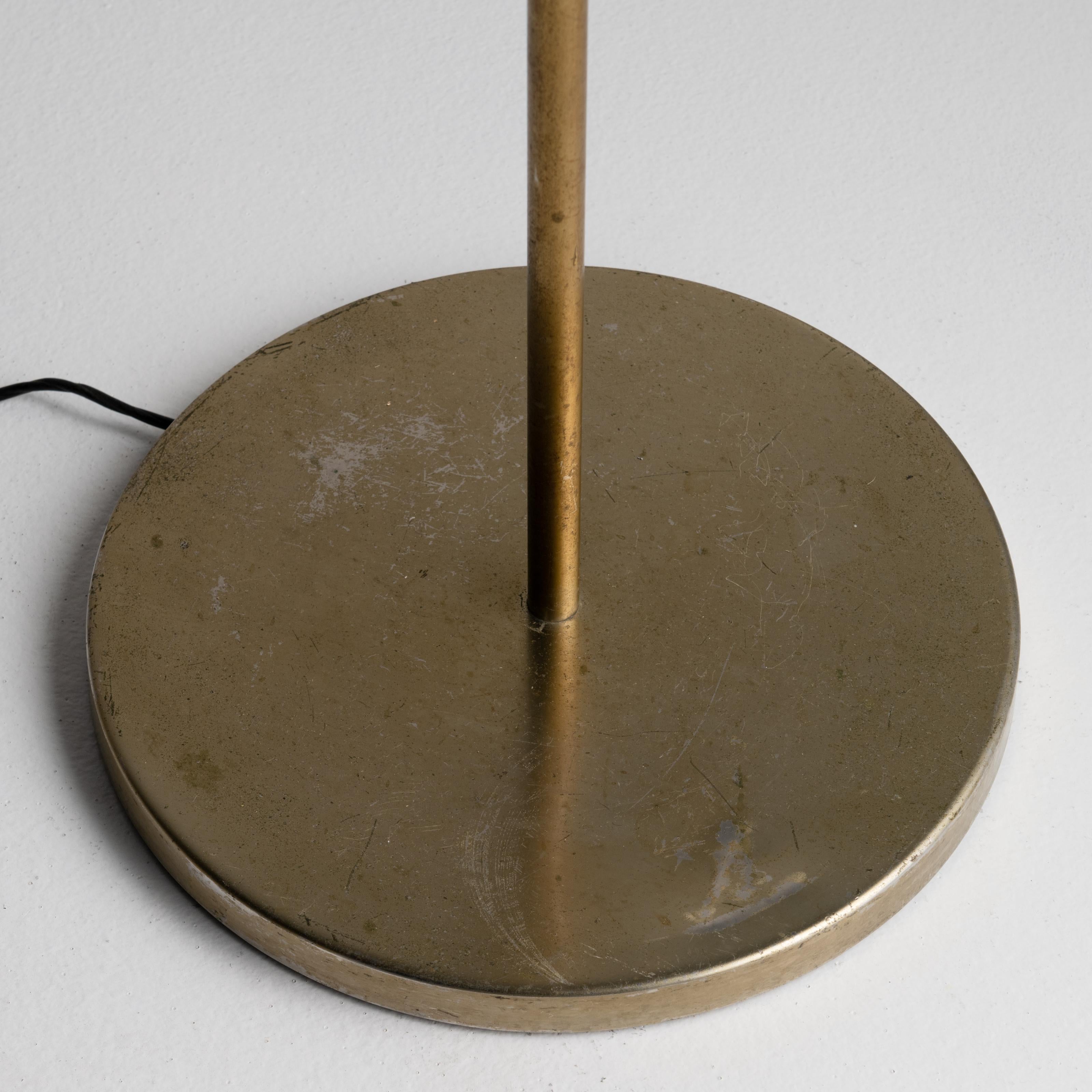 Mid-20th Century Model 3306 Floor Lamp by Ostuni & Forti for Oluce
