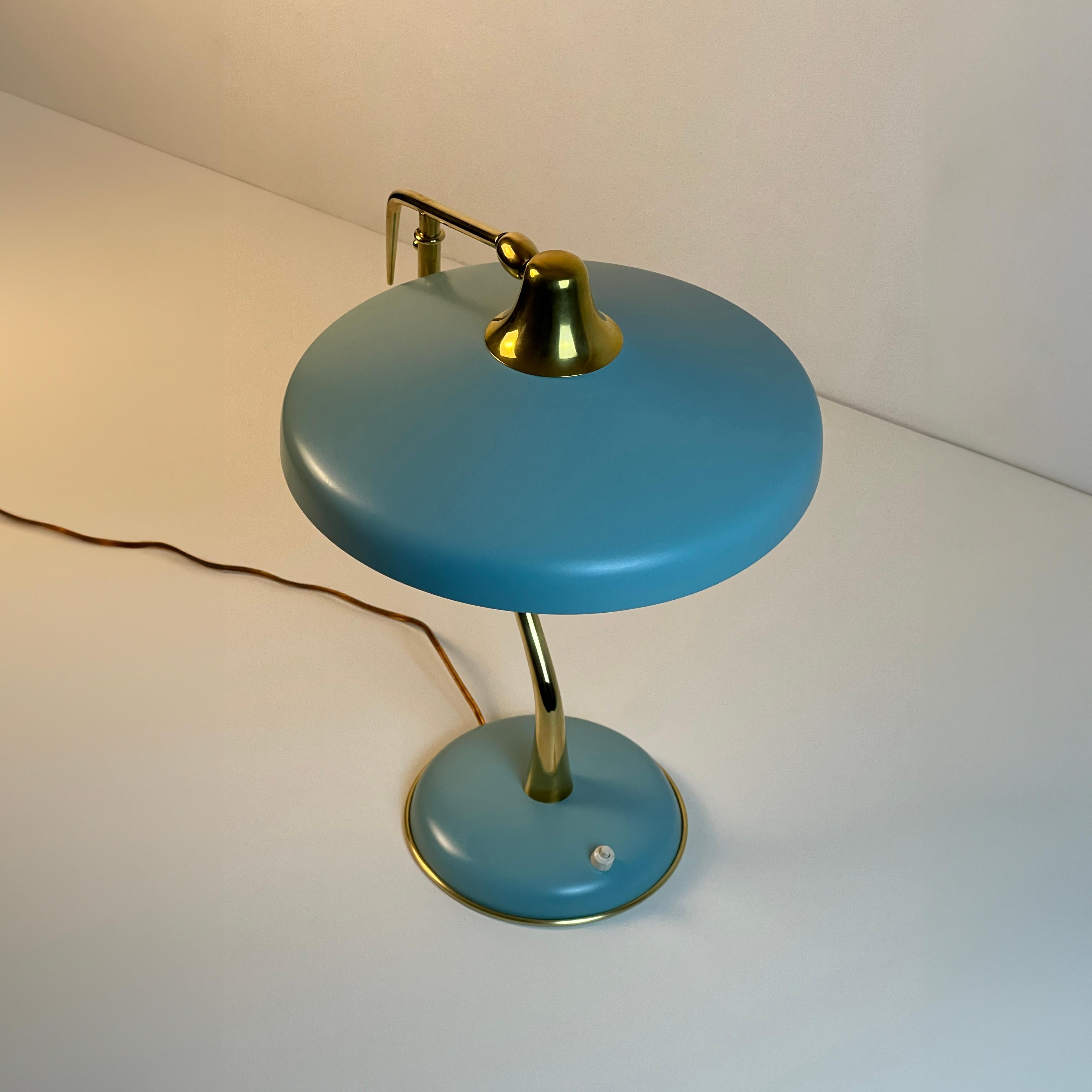 Model 331 table lamp designed by Oscar Torlasco for Lumi Milano, Italy 1950s For Sale 1
