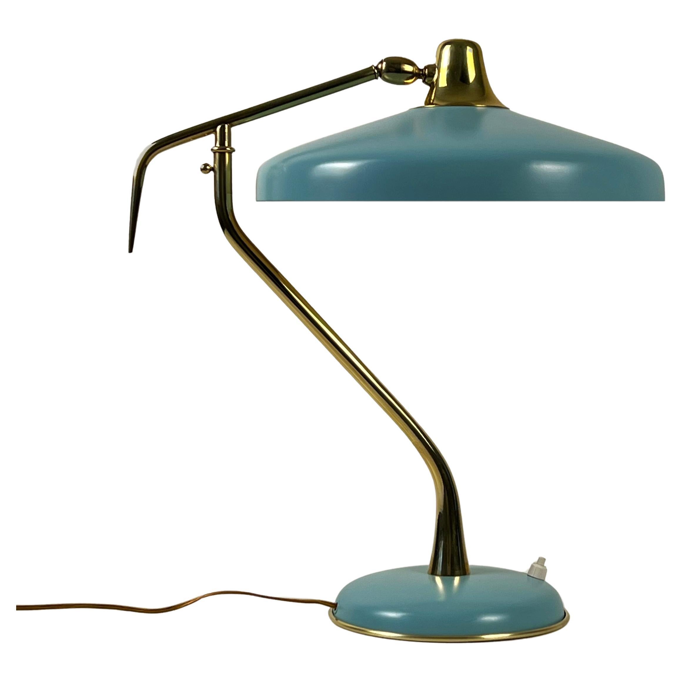 Lámpara de sobremesa Modelo 331 diseñada por Oscar Torlasco para Lumi Milano, Italia Años 50