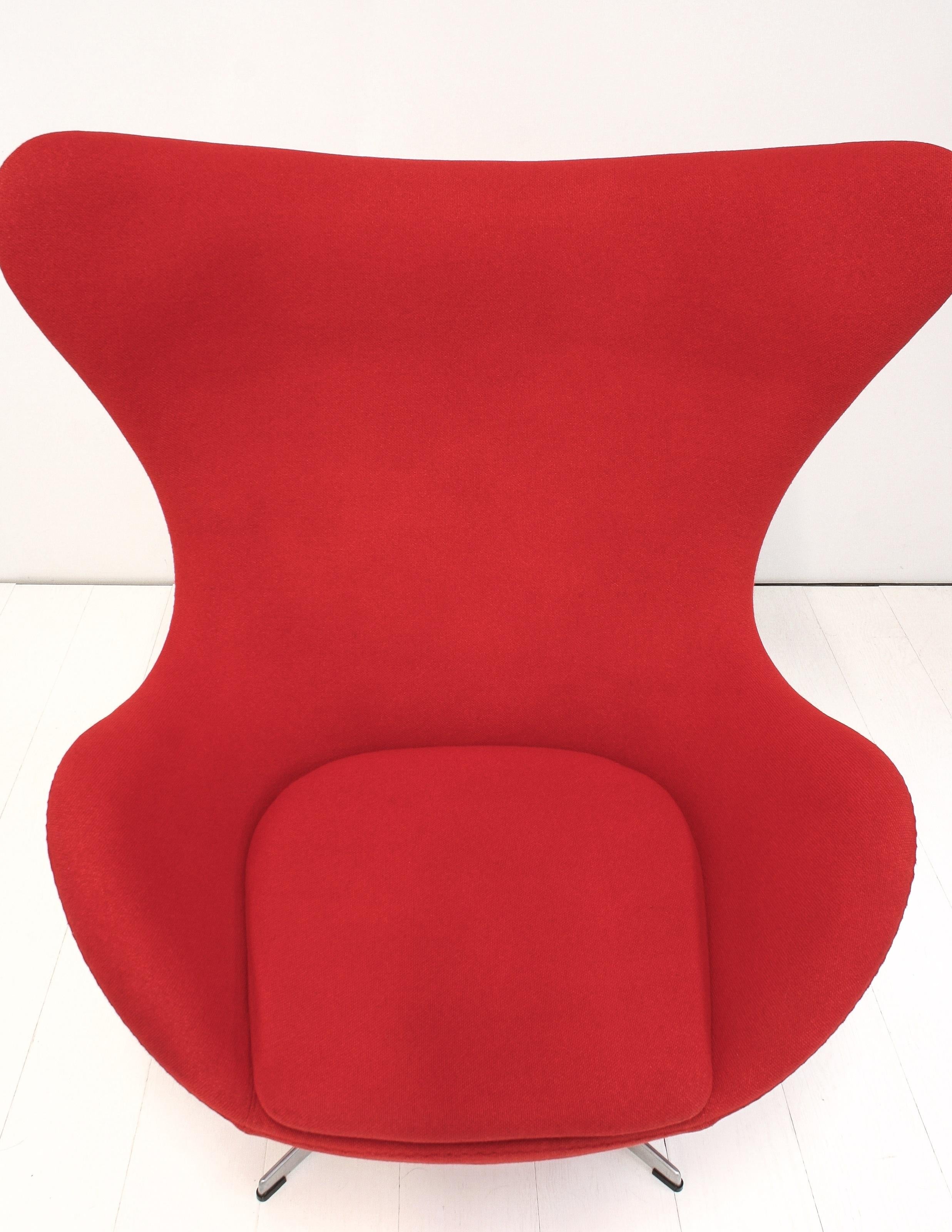 Ère spatiale Model 3316 Egg Lounge Chair par Arne Jacobsen pour Fritz Hansen, 1970 en vente