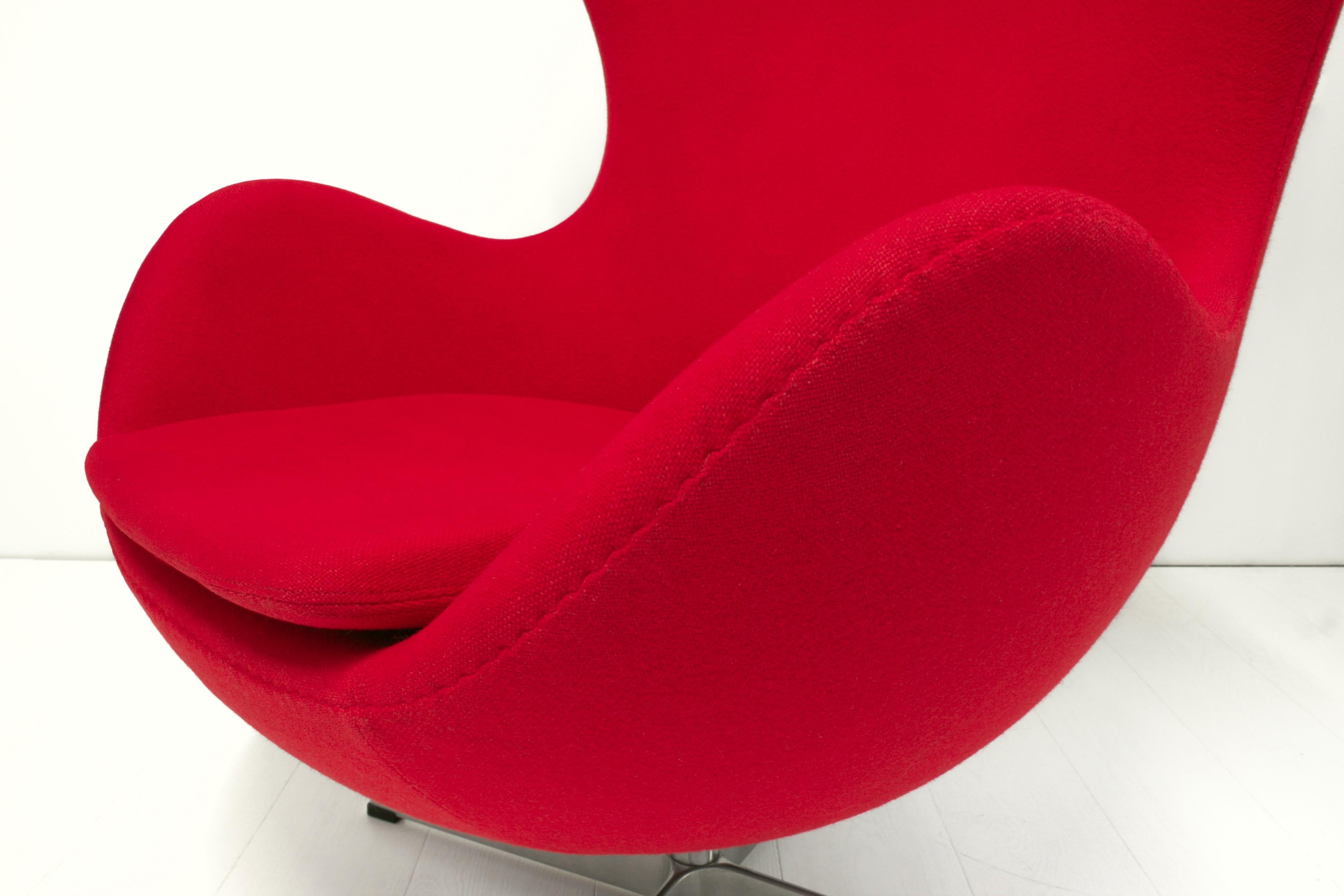 Model 3316 Egg Lounge Chair par Arne Jacobsen pour Fritz Hansen, 1970 en vente 1