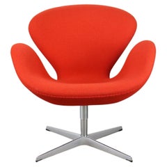Model 3320 Swan Chair by Arne Jacobsen for Fritz Hansen