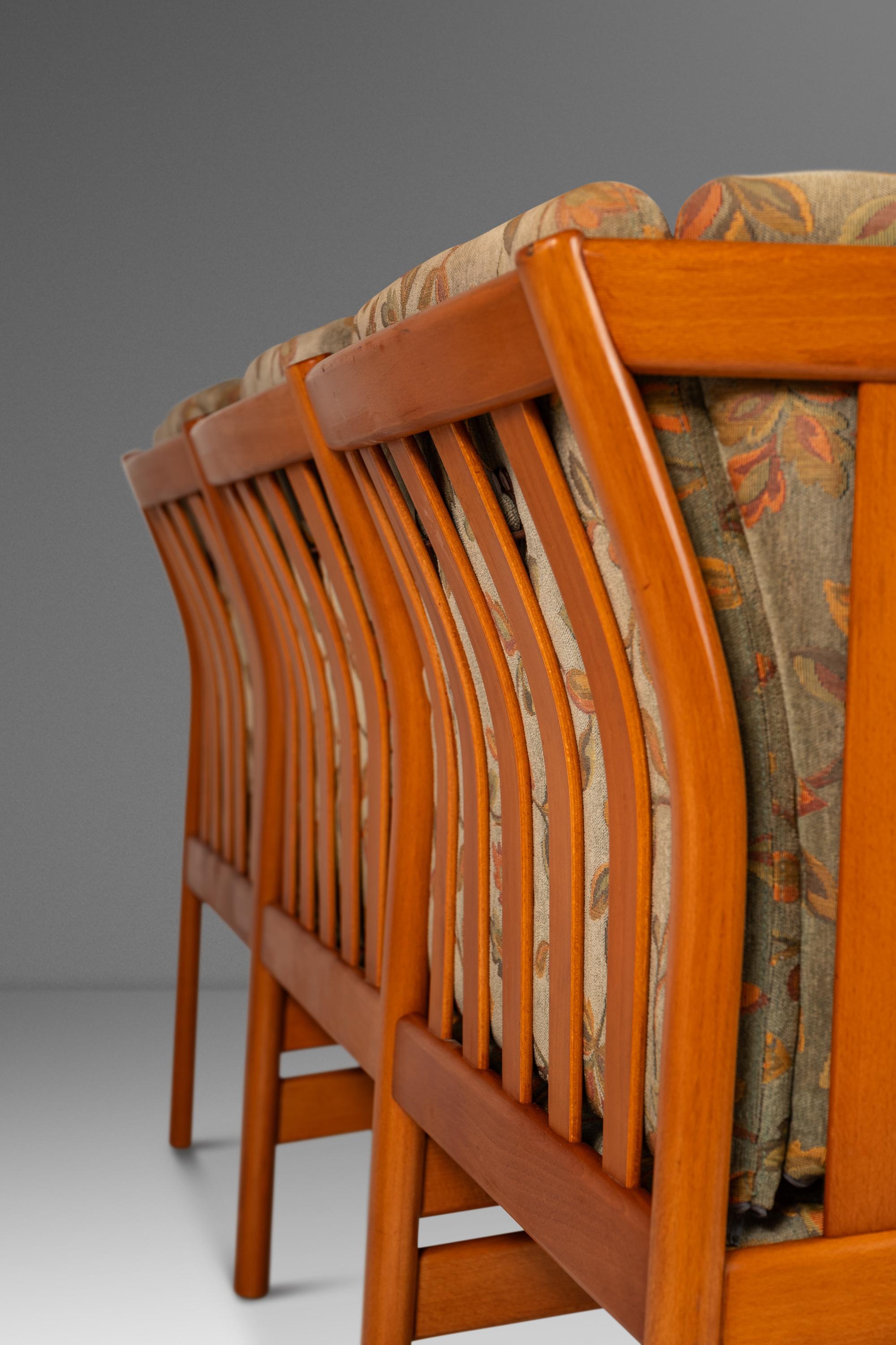 Model 333 Three-Seater Sofa in Solid Beech by Schou Andersen, Denmark, c. 1980s For Sale 8
