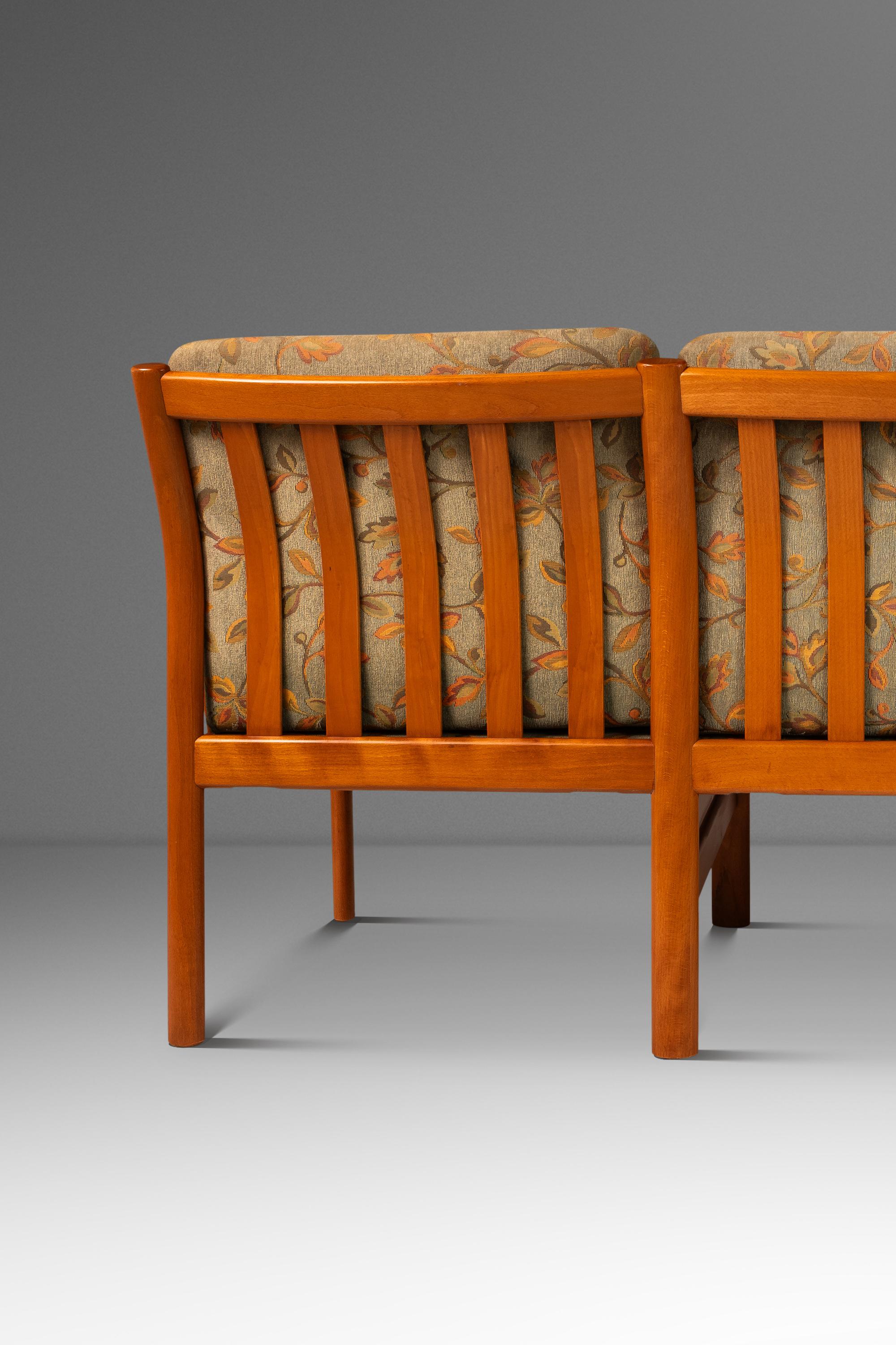 Model 333 Three-Seater Sofa in Solid Beech by Schou Andersen, Denmark, c. 1980s For Sale 10