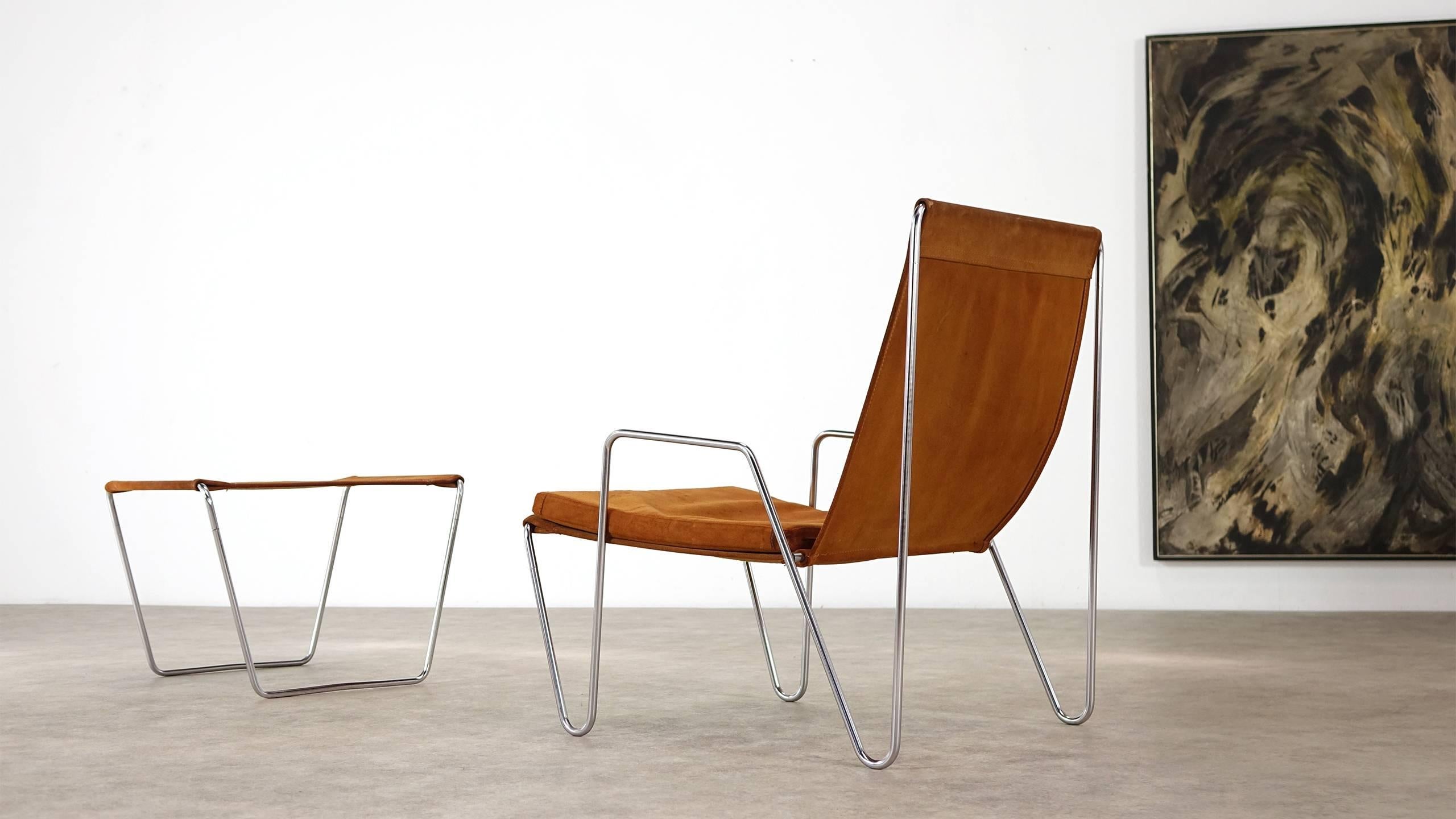 Scandinavian Modern Model 3350 Bachelor Chair with Footstool by Verner Panton for Fritz Hansen, 1967