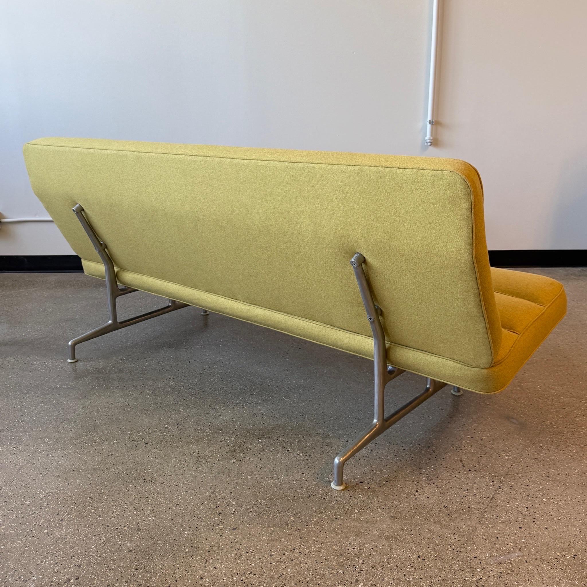 Laine Canapé Charles + Ray Eames pour Herman Miller modèle 3473 en vente