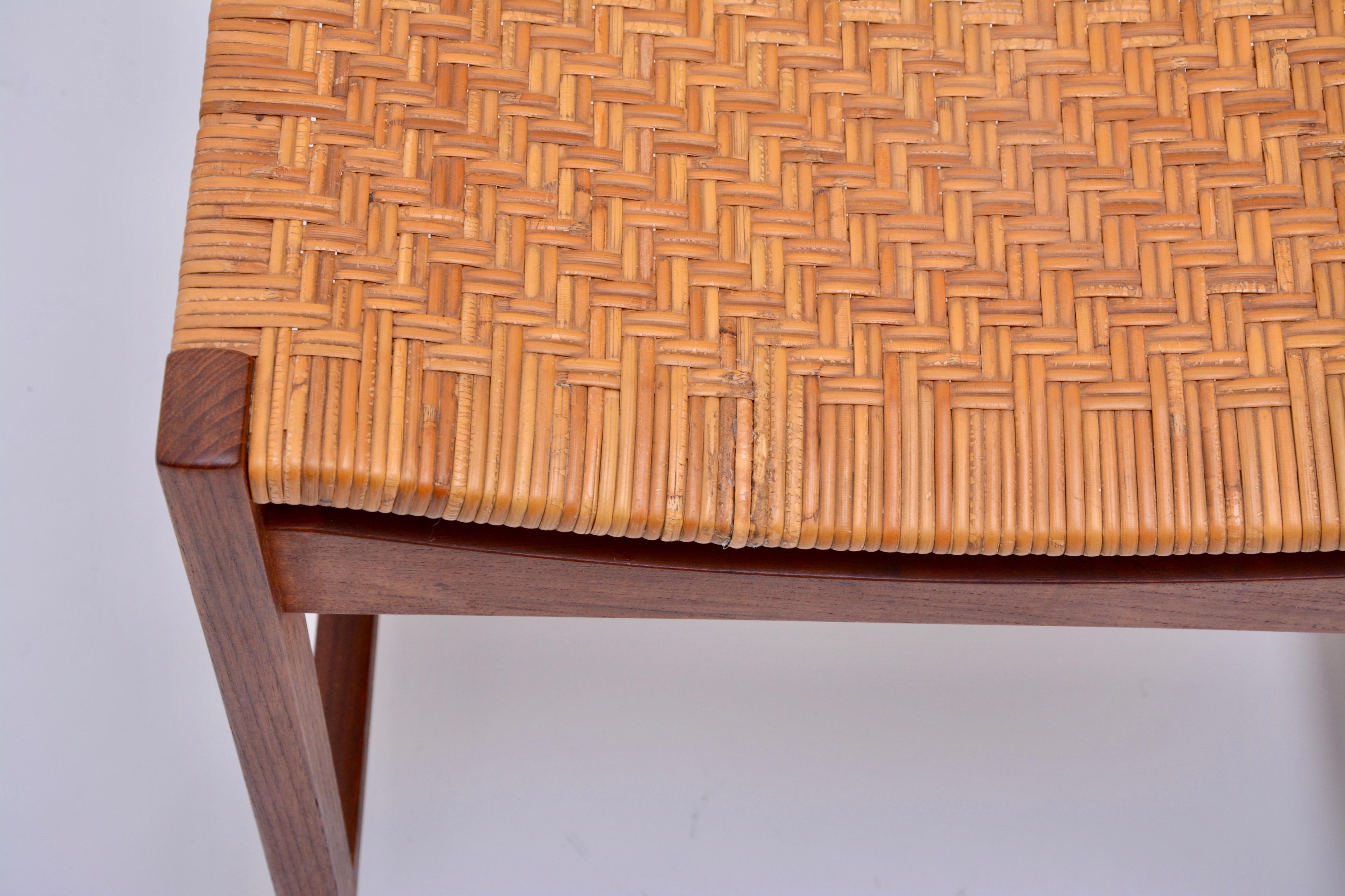 20th Century Danish Mid-Century Modern chairs by Hvidt & Mølgaard Nielsen in Teak and Cane