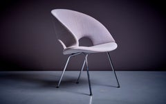 Newly Upholstered Model 350 Lounge Chair by Arno Votteler for Walter Knoll 1950s