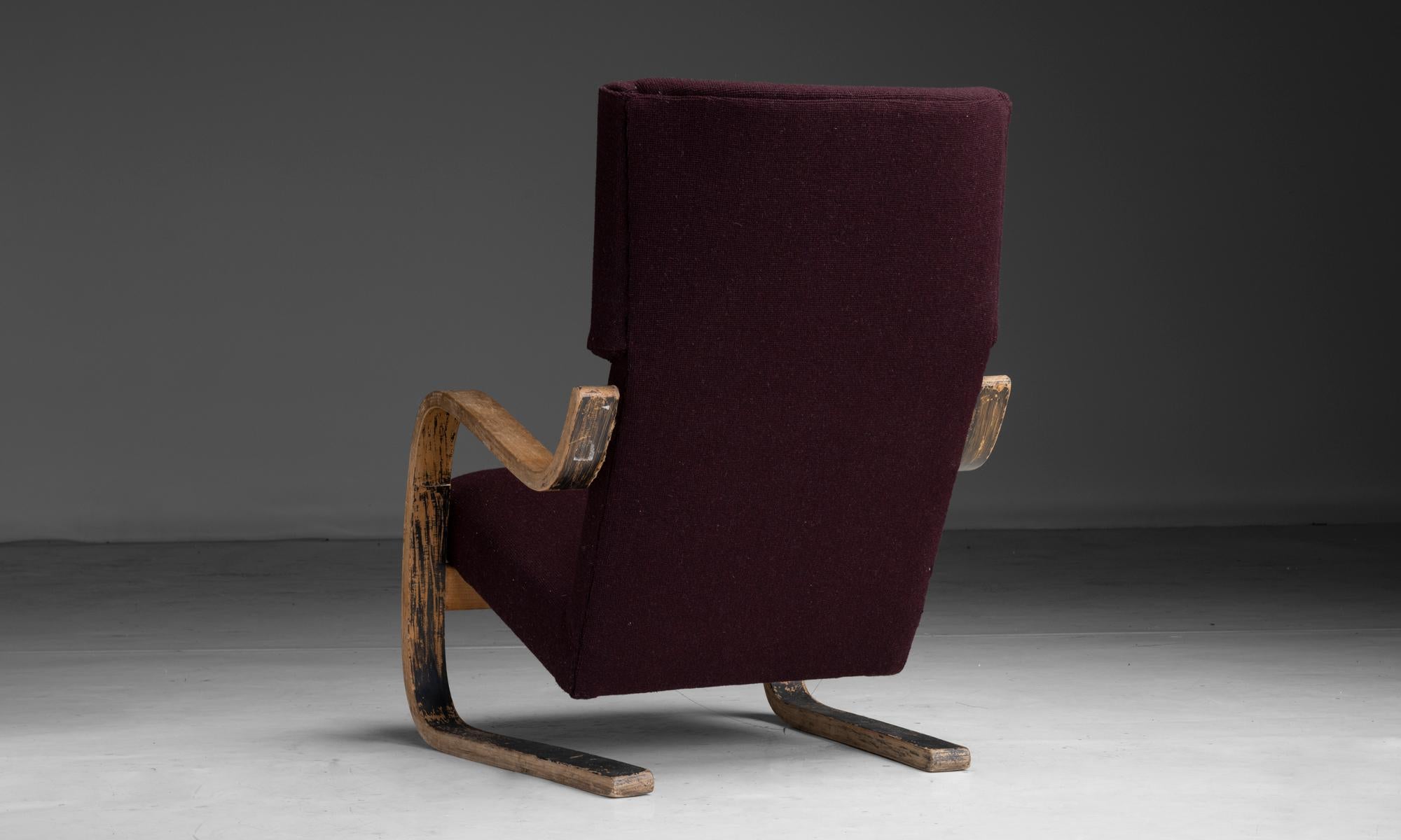 Model 36/401 Alvar Aalto Cantilever Lounge Chair, Finland, 1930 In Good Condition In Culver City, CA