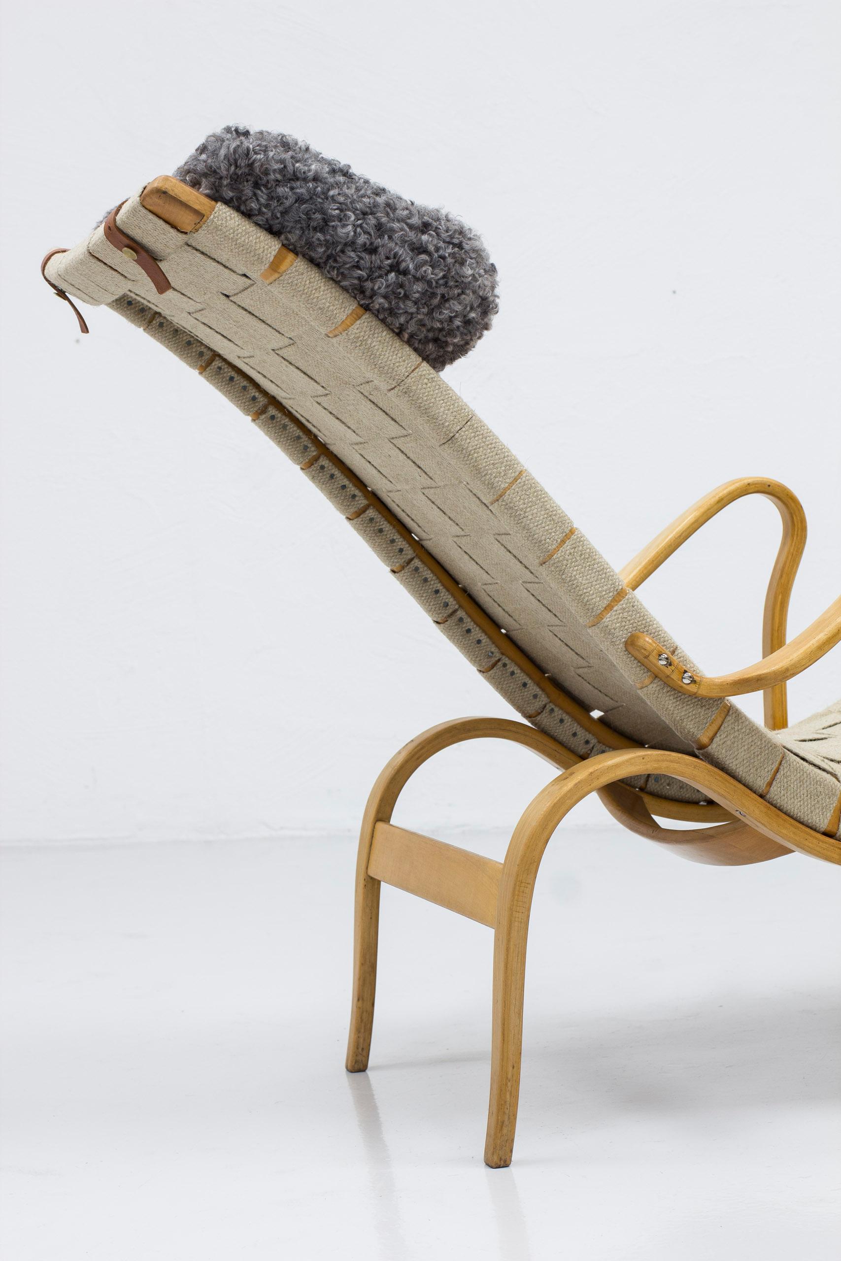 Model 36 chaise longues by Bruno Mathsson for Firma Karl Mathsson 1940s Sweden For Sale 1