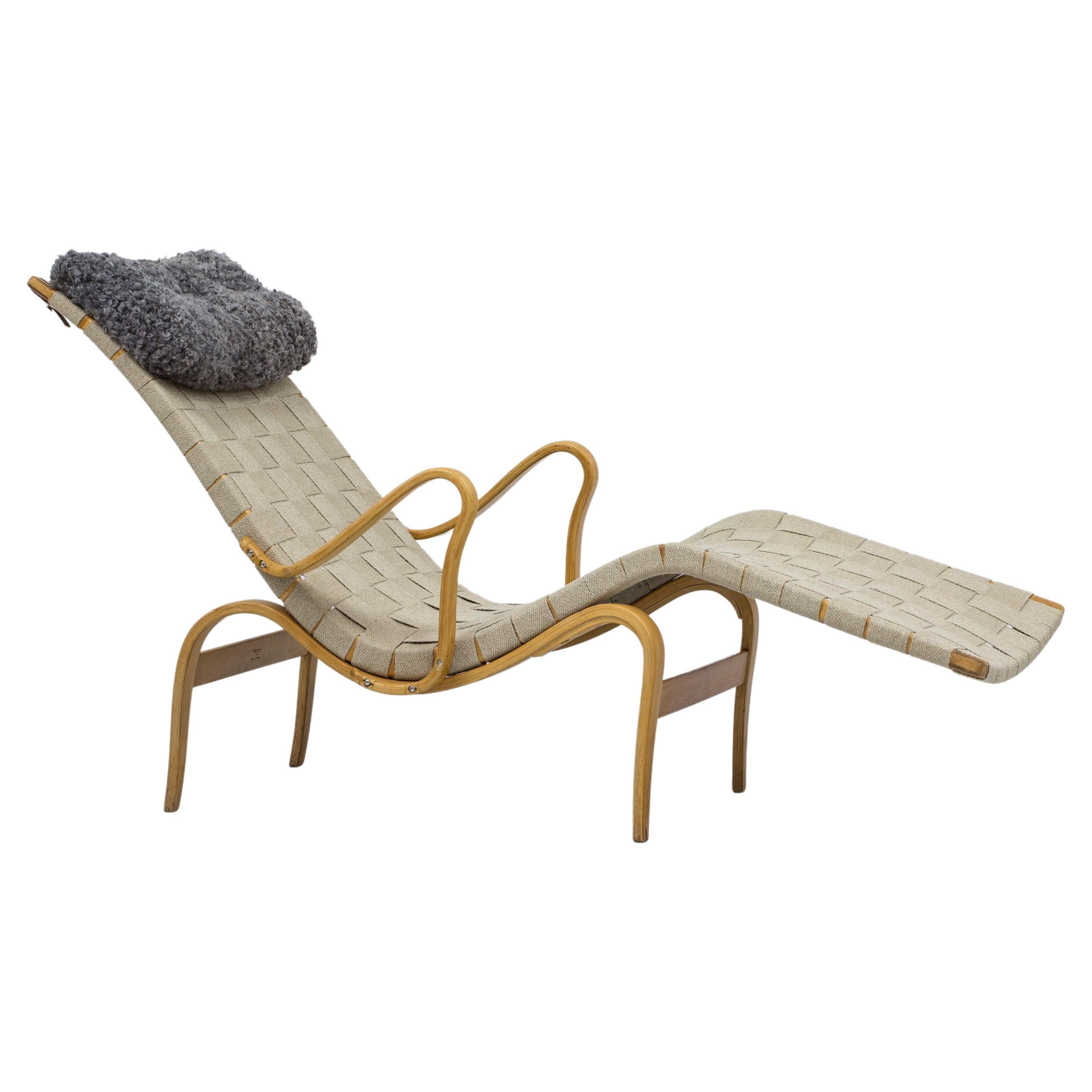 Model 36 chaise longues by Bruno Mathsson for Firma Karl Mathsson 1940s Sweden For Sale