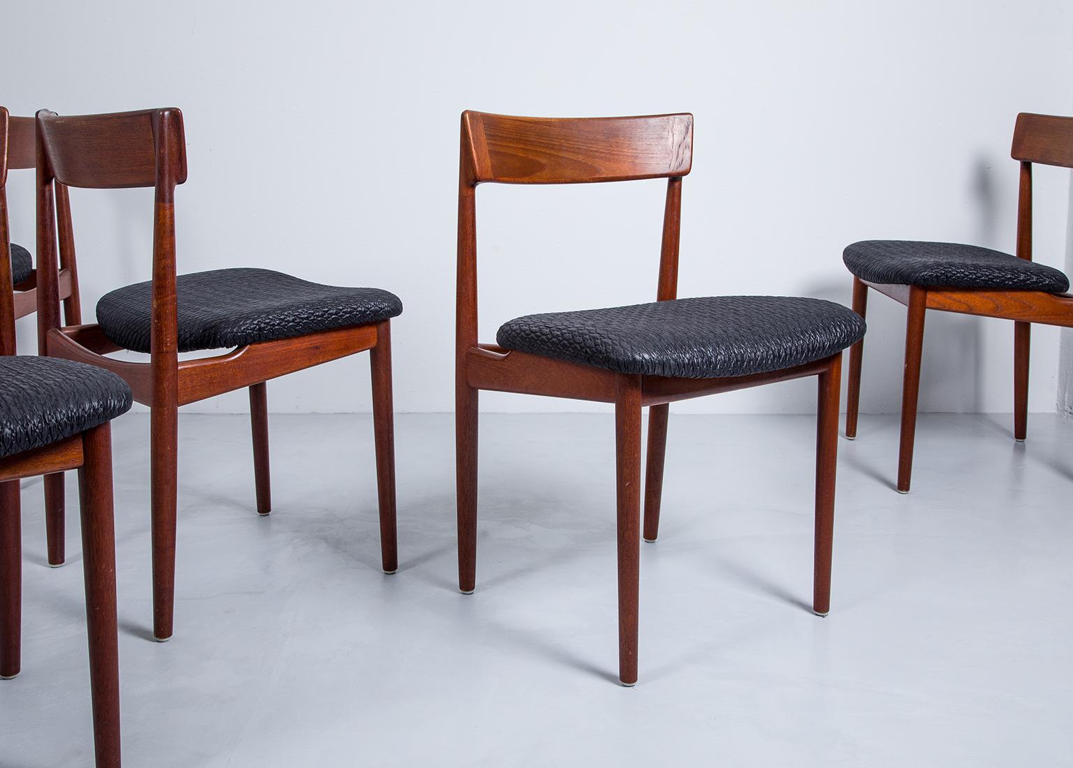 Model 39 Dining Chairs by Henry Rosengren Hansen for Brande Møbelindustri, 1960s 10