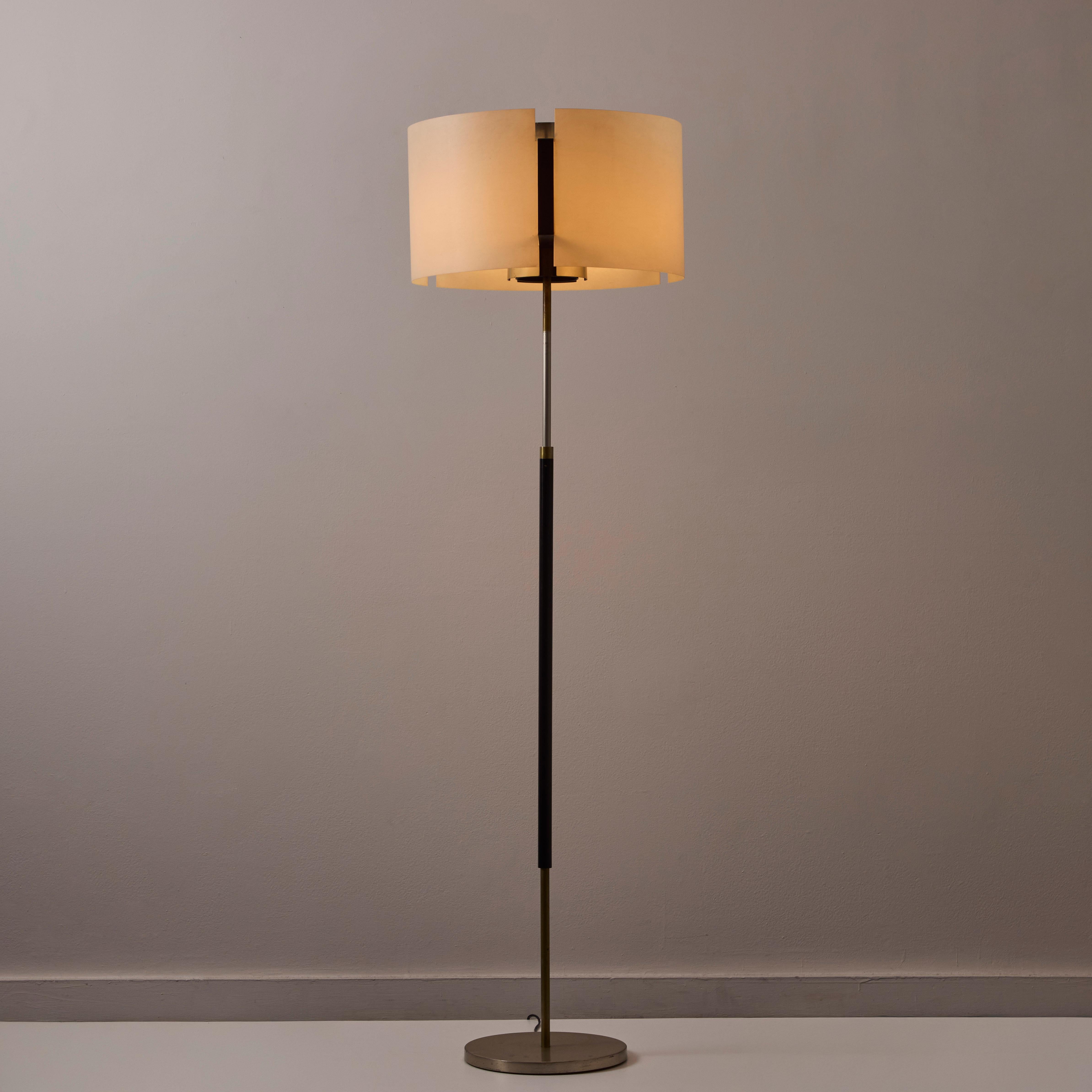 20ième siècle Lampadaire Modèle 397 d'Angelo Ostuni et Renato Forti pour Oluce en vente