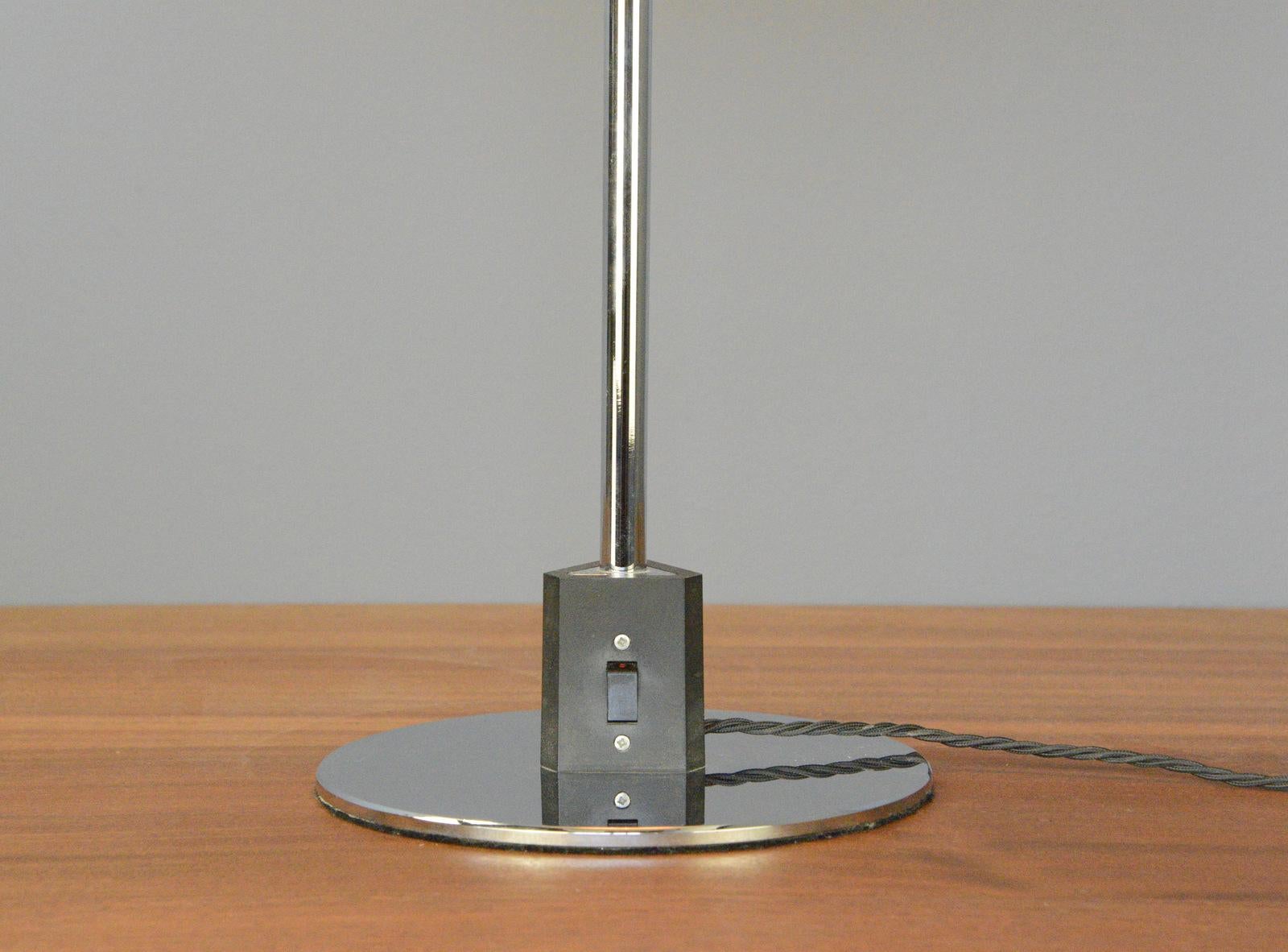 Tischlampe Modell 4/3 von Louis Poulsen, ca. 1960er Jahre (Skandinavische Moderne)