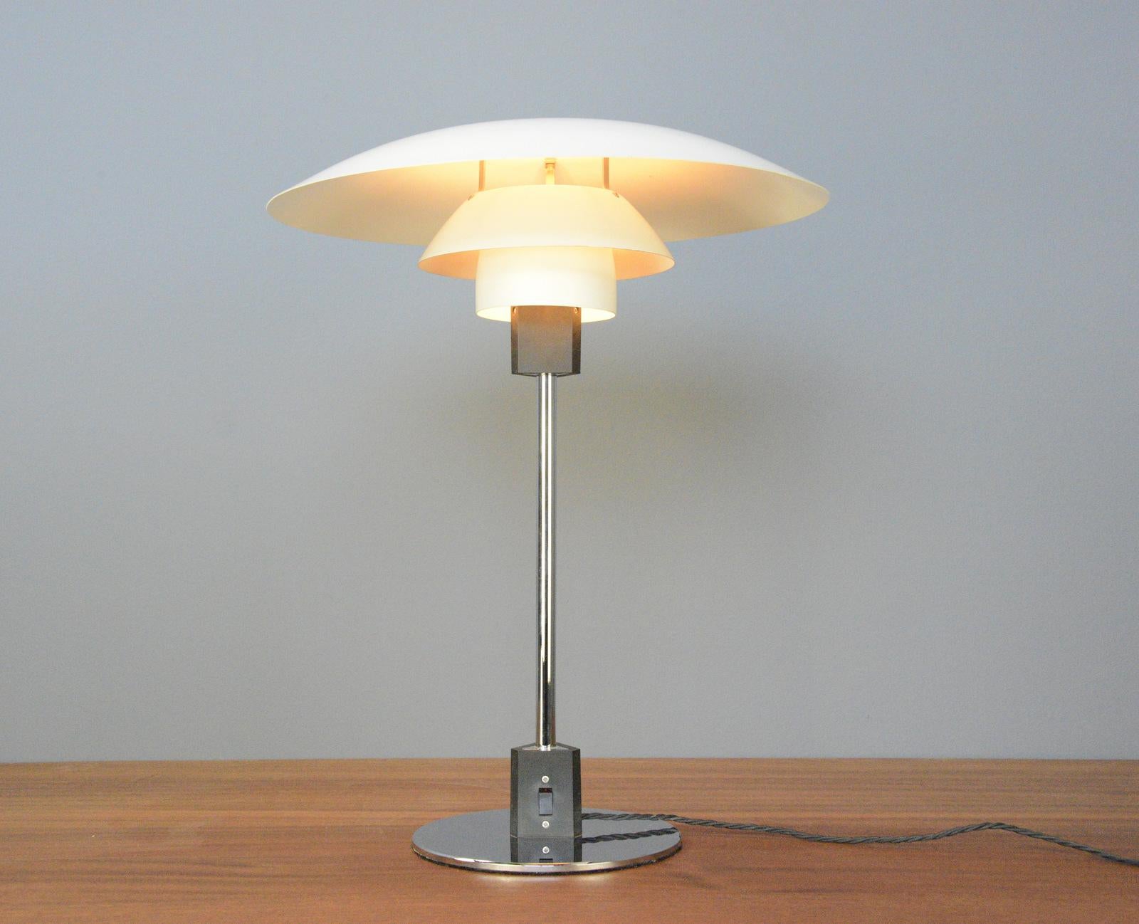 Tischlampe Modell 4/3 von Louis Poulsen, ca. 1960er Jahre (Dänisch)