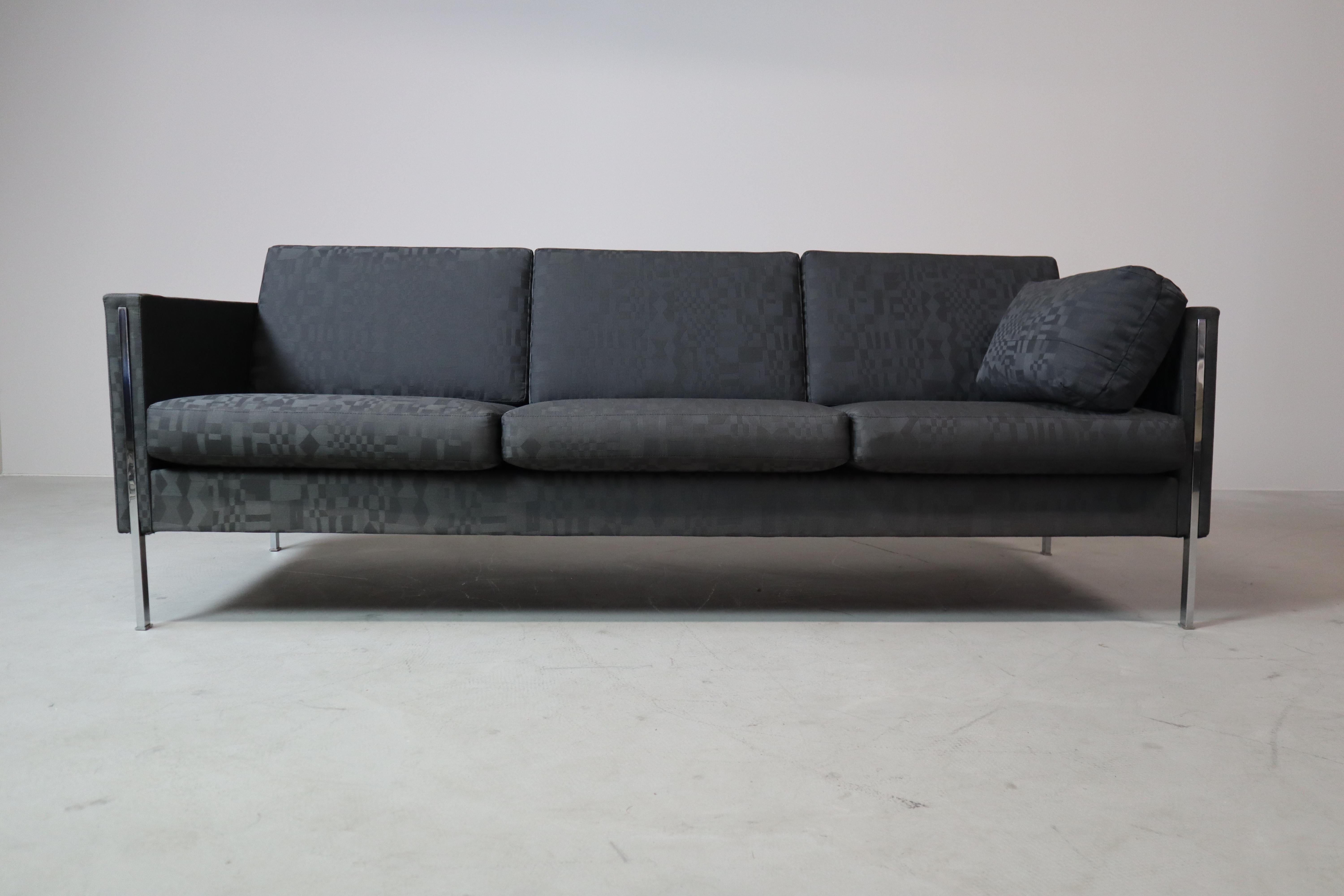 Canapé 3 places modèle 442 par Pierre Paulin pour Artifort, 1962. en vente 3