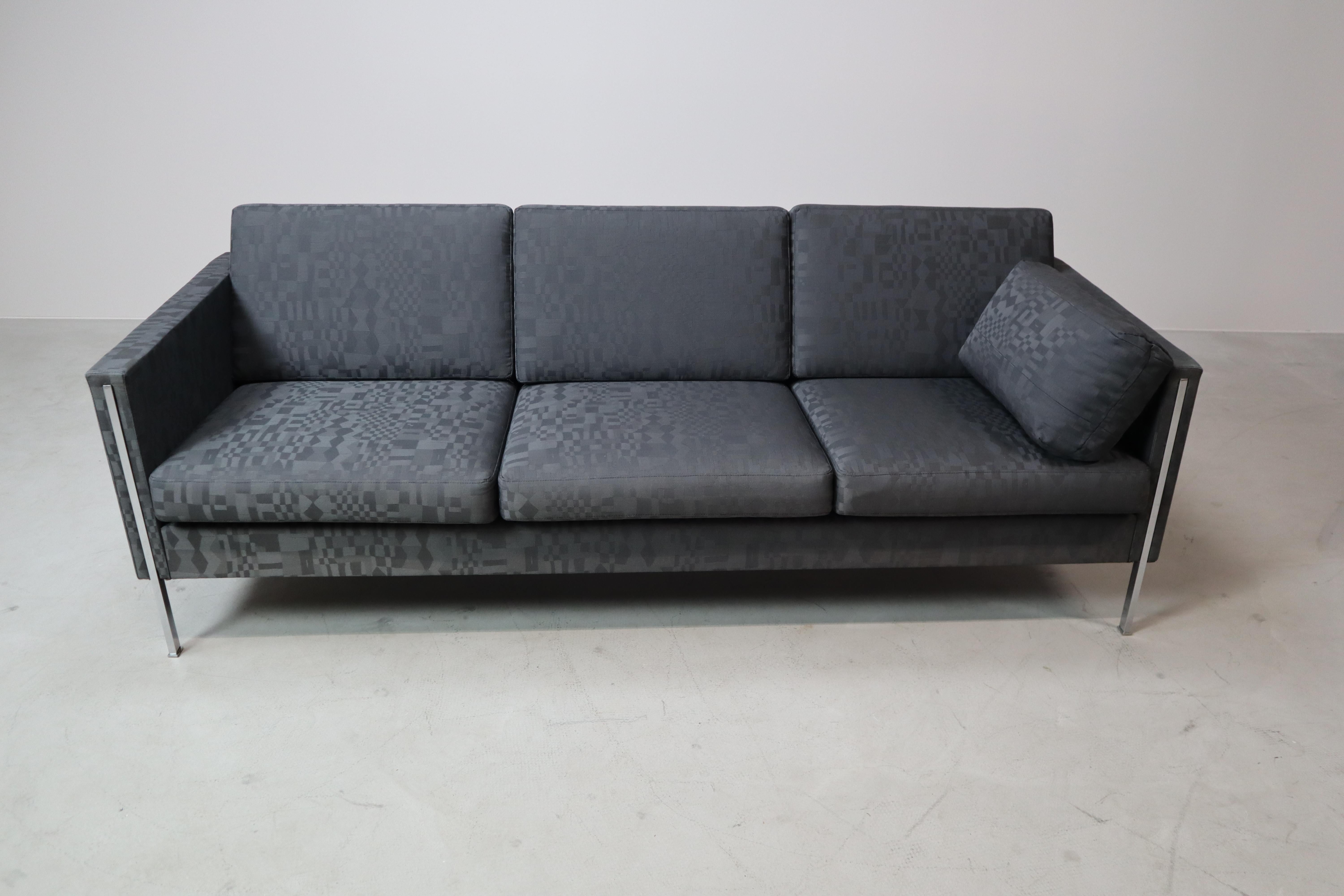 Canapé 3 places modèle 442 par Pierre Paulin pour Artifort, 1962. en vente 4