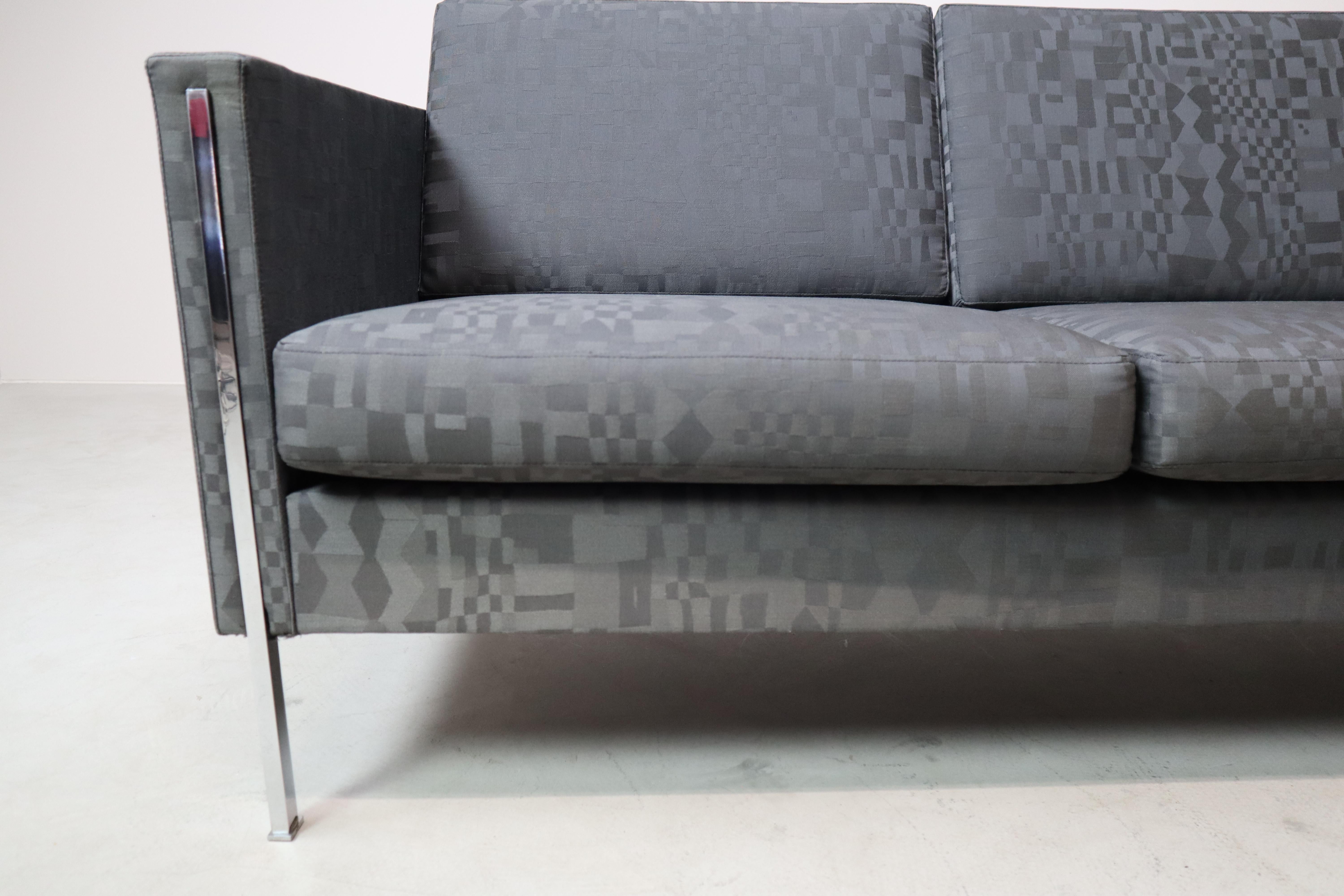 Tissu Canapé 3 places modèle 442 par Pierre Paulin pour Artifort, 1962. en vente