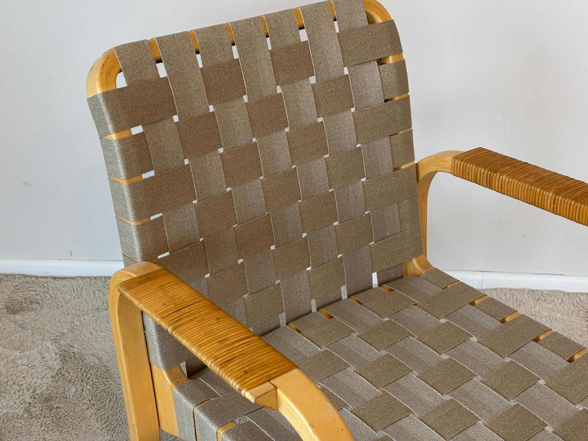 Model 45 Lounge Chairs by Alvar Aalto for Artek, 1970s For Sale 3