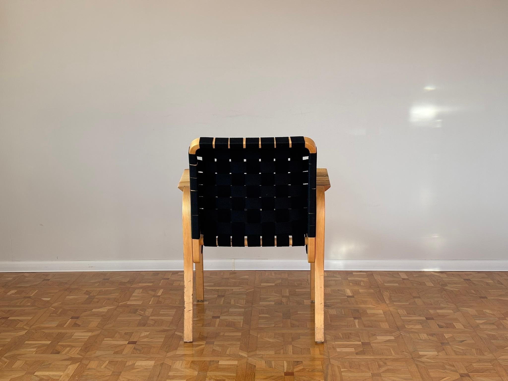 Model 45 Lounge Chairs by Alvar Aalto for Artek, 1970s In Good Condition For Sale In Radomsko, Województwo łódzkie