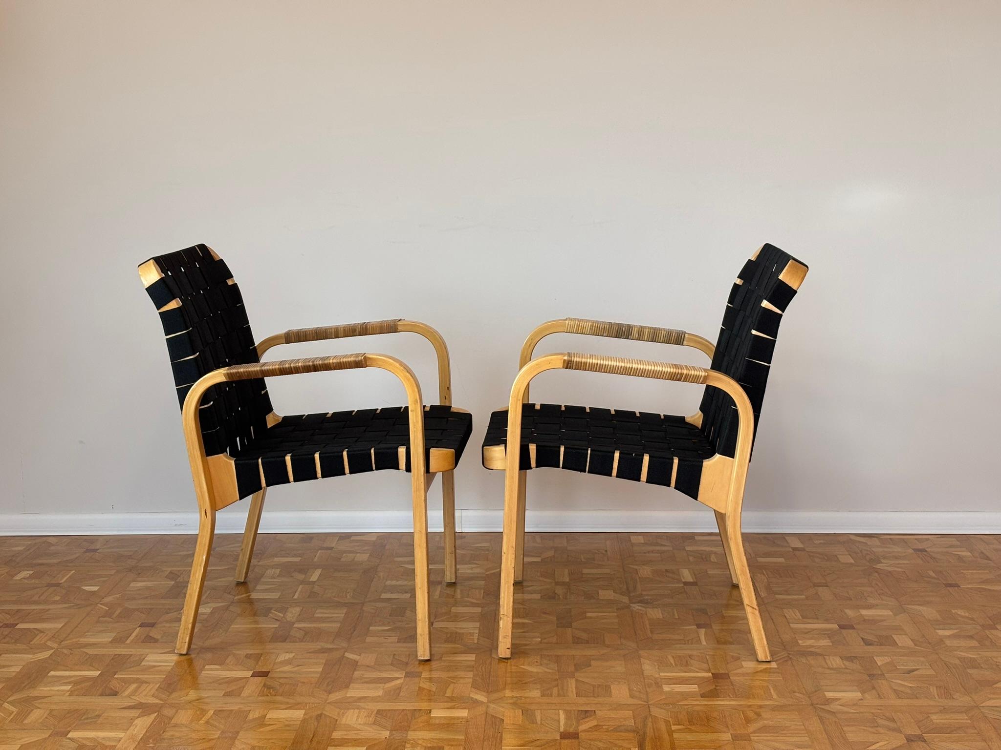 Model 45 Lounge Chairs by Alvar Aalto for Artek, 1970s Set of 2 For Sale 2