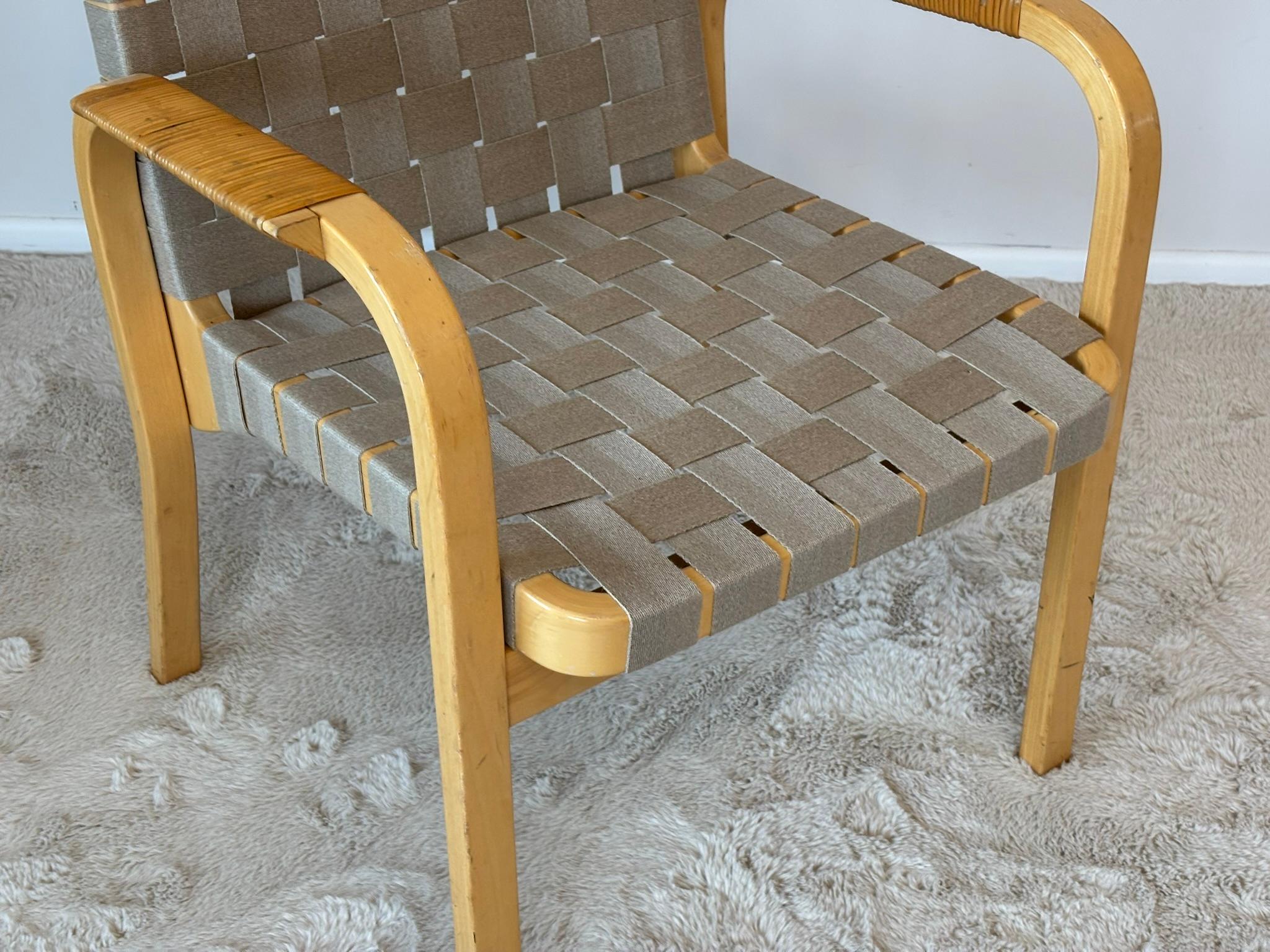 Model 45 Lounge Chairs by Alvar Aalto for Artek, 1970s Set of 2 For Sale 3