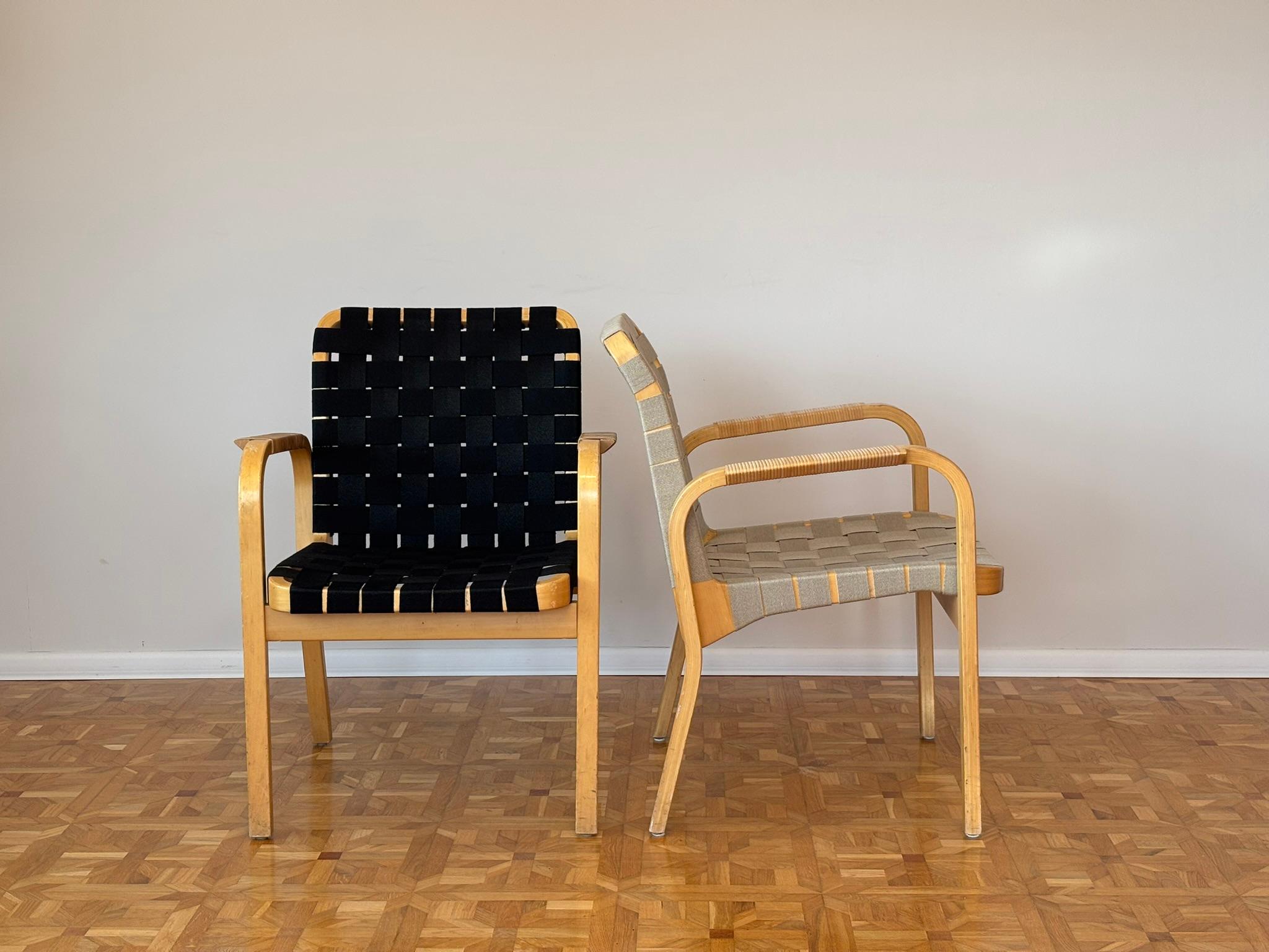 Model 45 Lounge Chairs by Alvar Aalto for Artek, 1970s Set of 2 For Sale 4