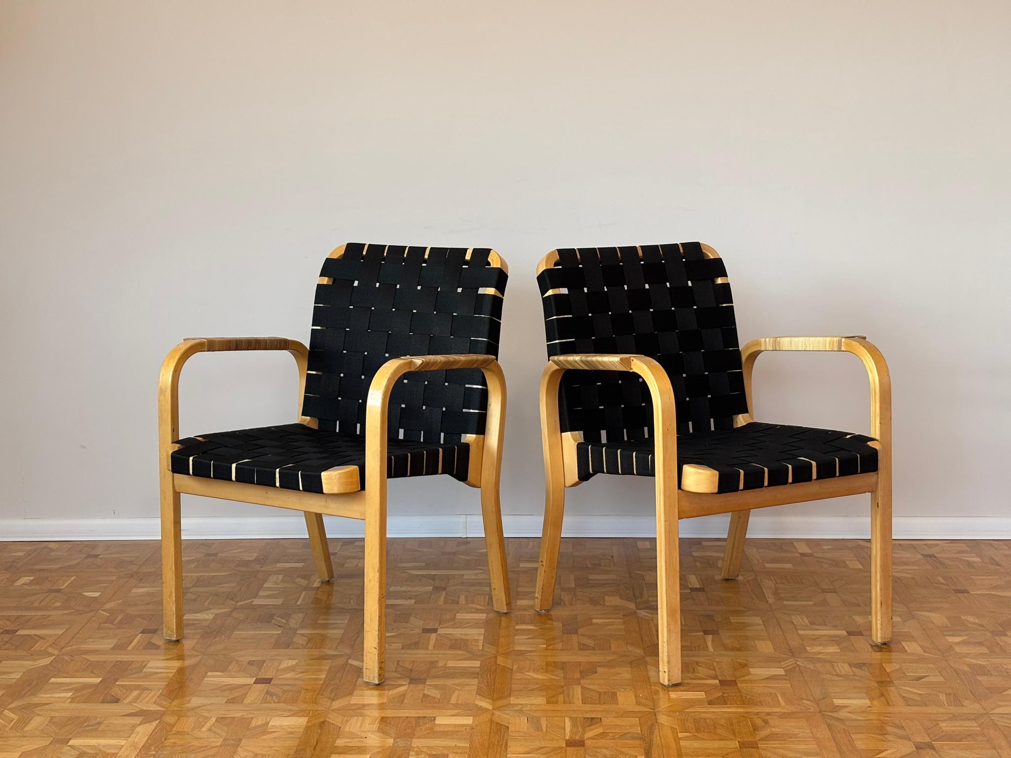 Mid-Century Modern Model 45 Lounge Chairs by Alvar Aalto for Artek, 1970s Set of 2 For Sale