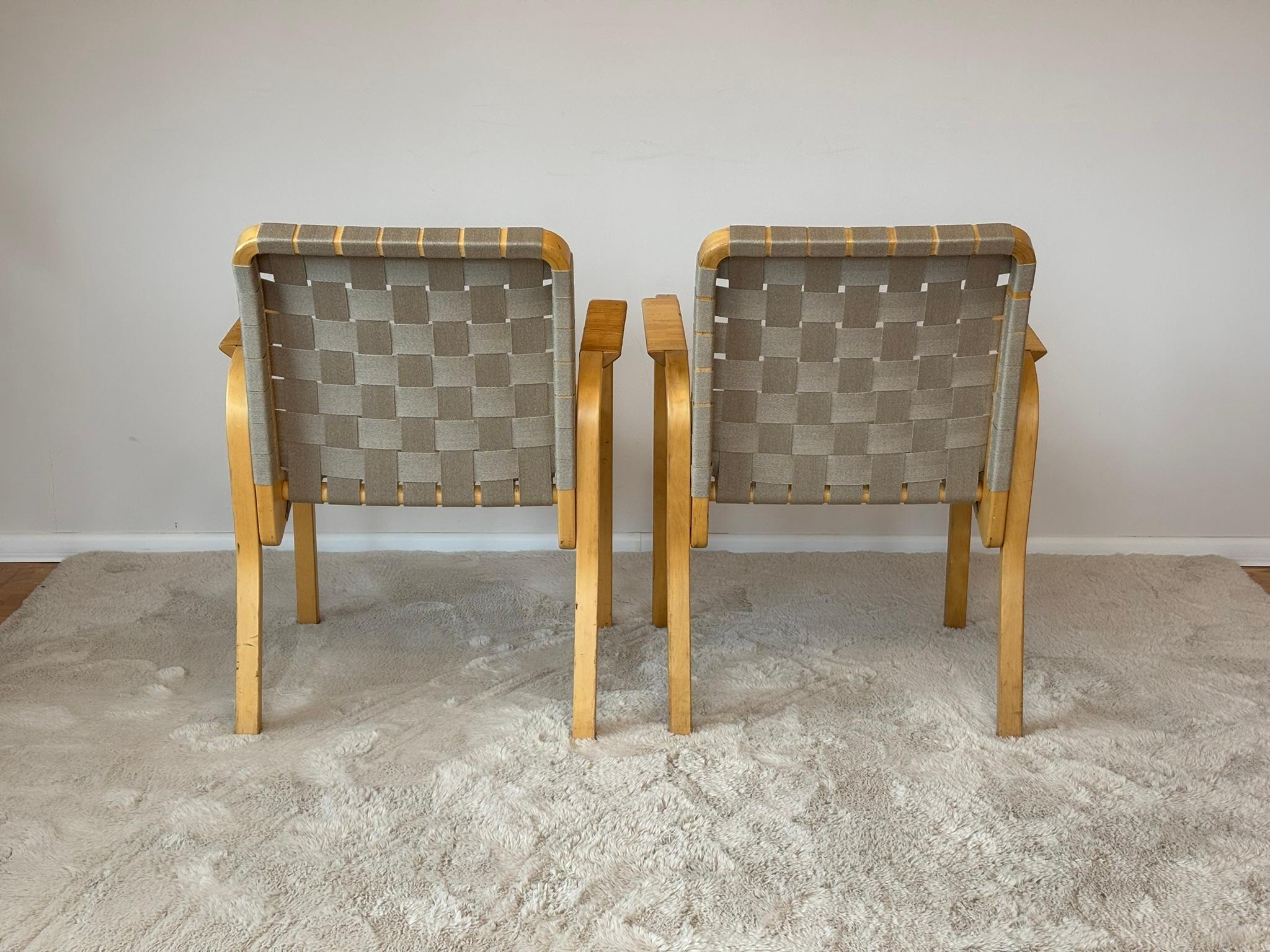Model 45 Lounge Chairs by Alvar Aalto for Artek, 1970s Set of 2 In Good Condition For Sale In Radomsko, Województwo łódzkie