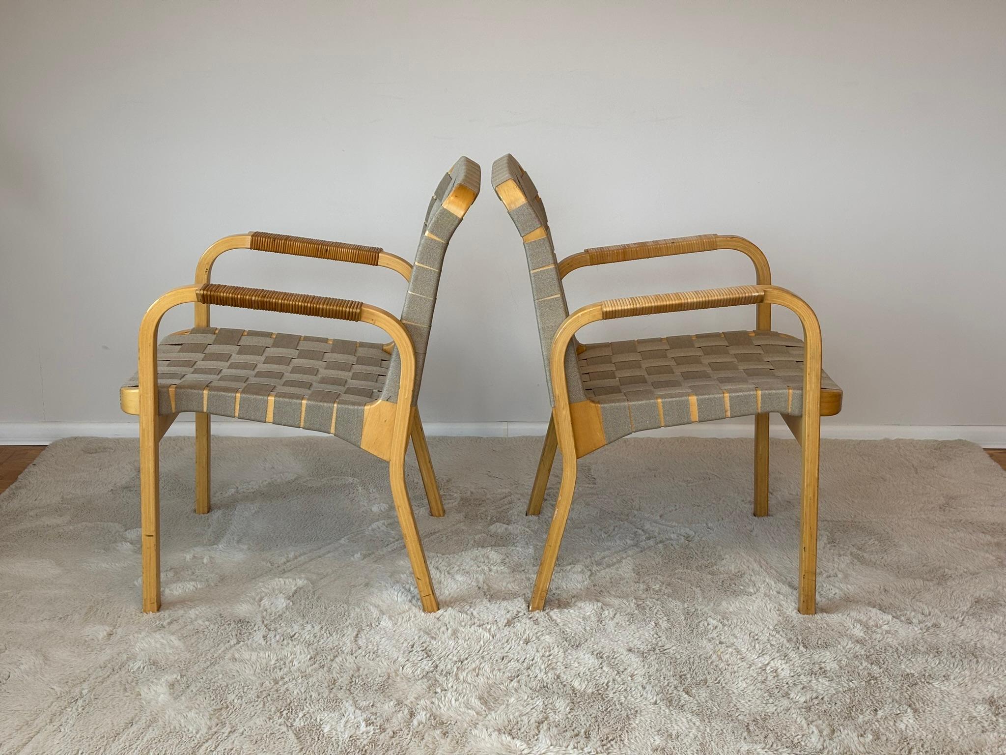 Linen Model 45 Lounge Chairs by Alvar Aalto for Artek, 1970s Set of 2 For Sale