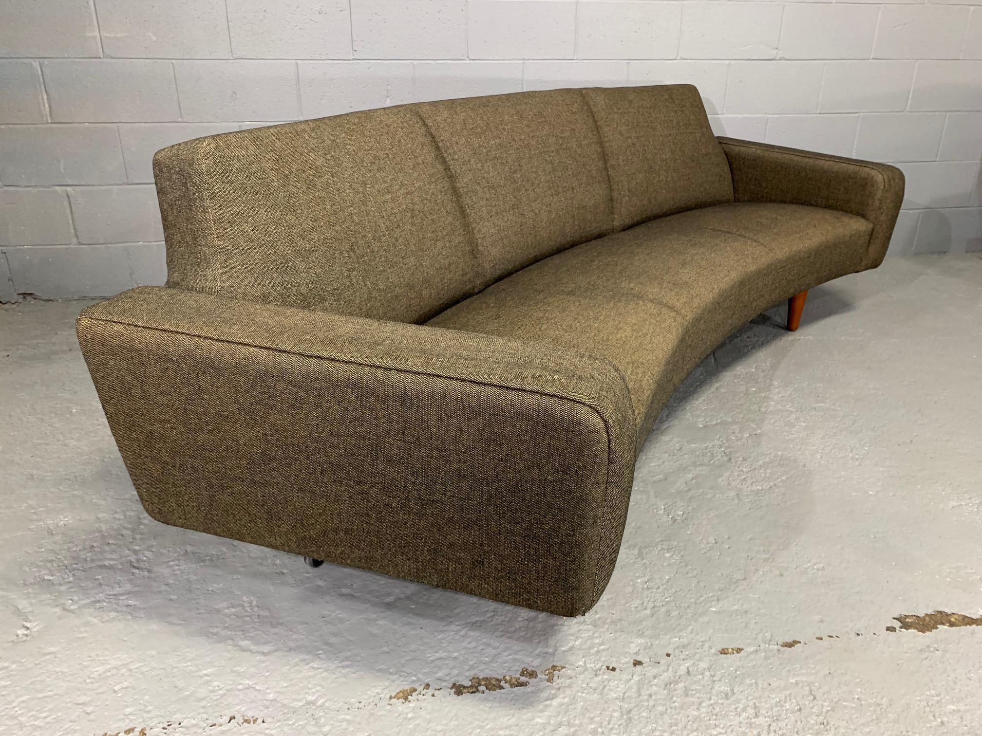 Model 450 Banana Curved Sofa by Illum Wikkelsø for Aarhus Polstrermøbelfabrik 1