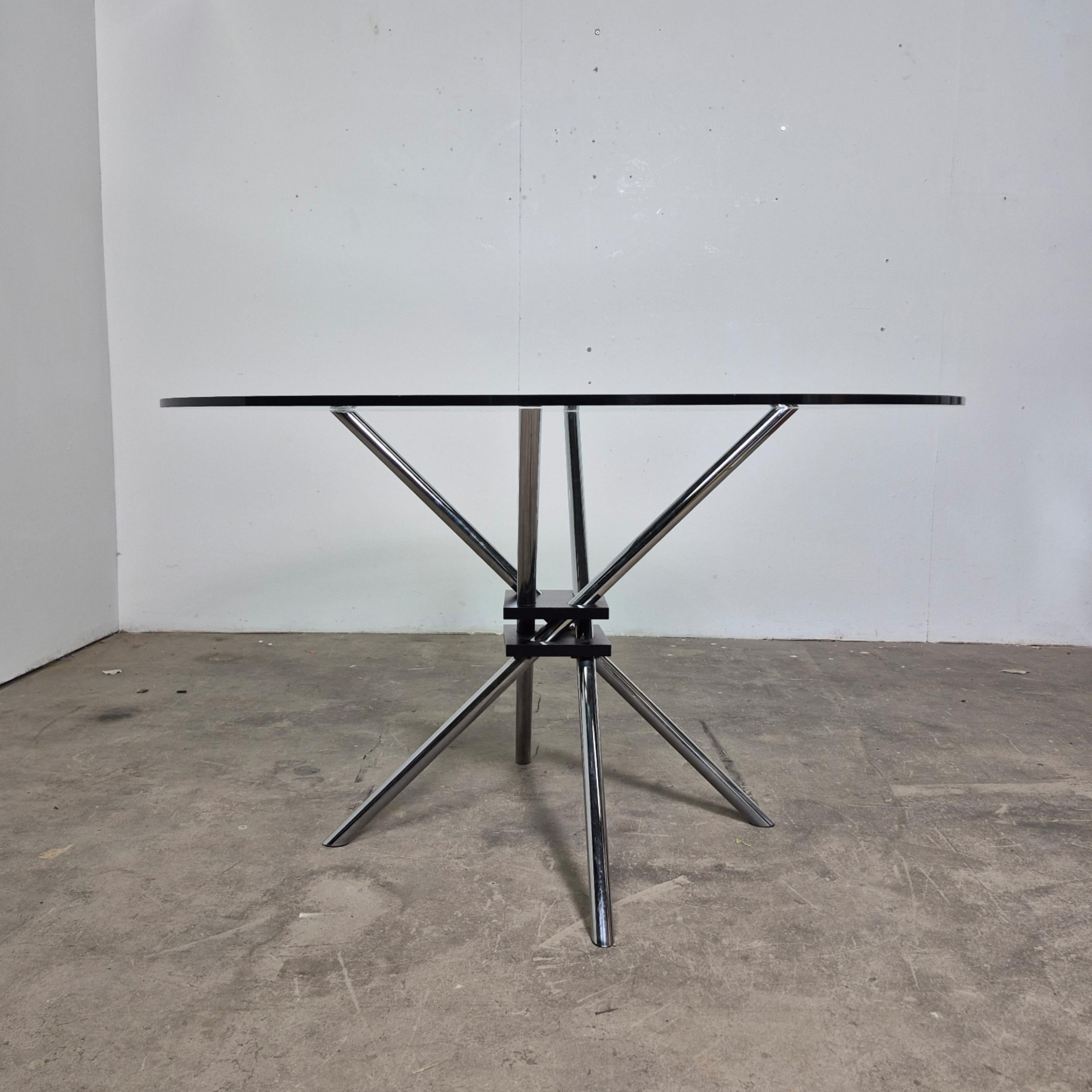 Table de salle à manger Model No 459 par Takehiko Mizutani pour Alivar, Italie, années 1980 Bon état - En vente à ECHT, NL
