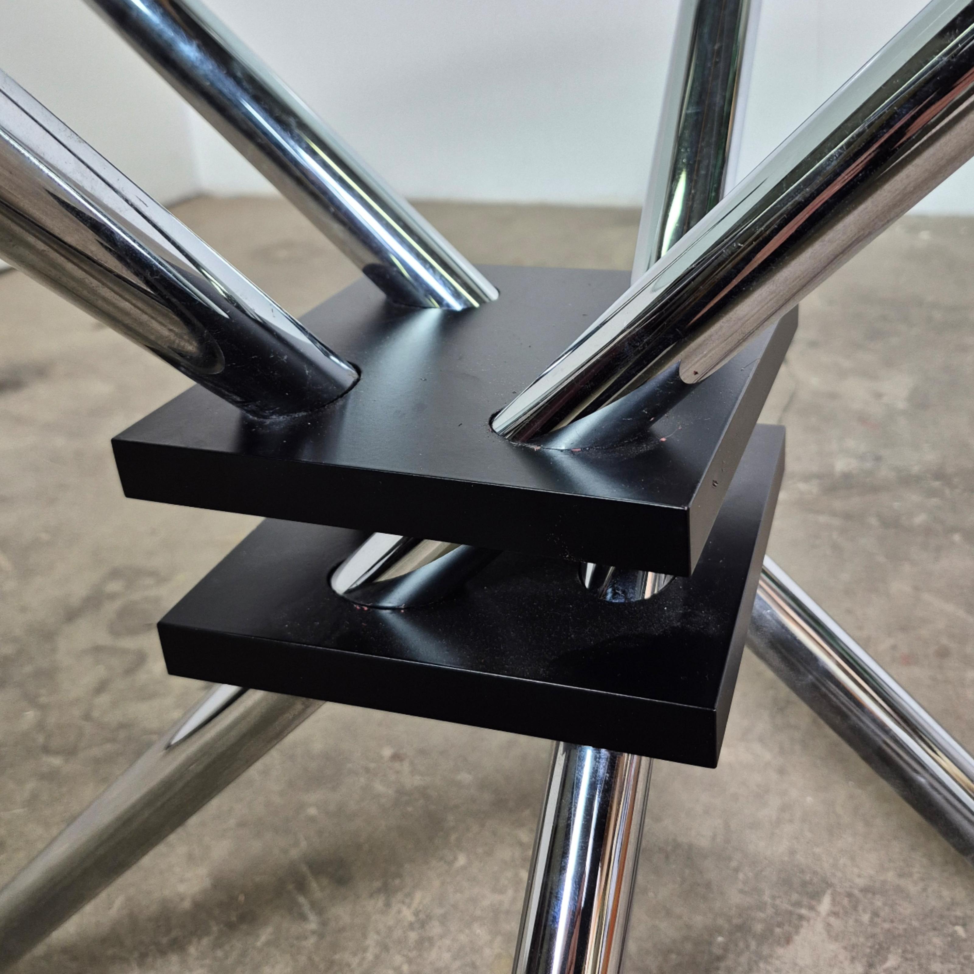 Métal Table de salle à manger Model No 459 par Takehiko Mizutani pour Alivar, Italie, années 1980 en vente