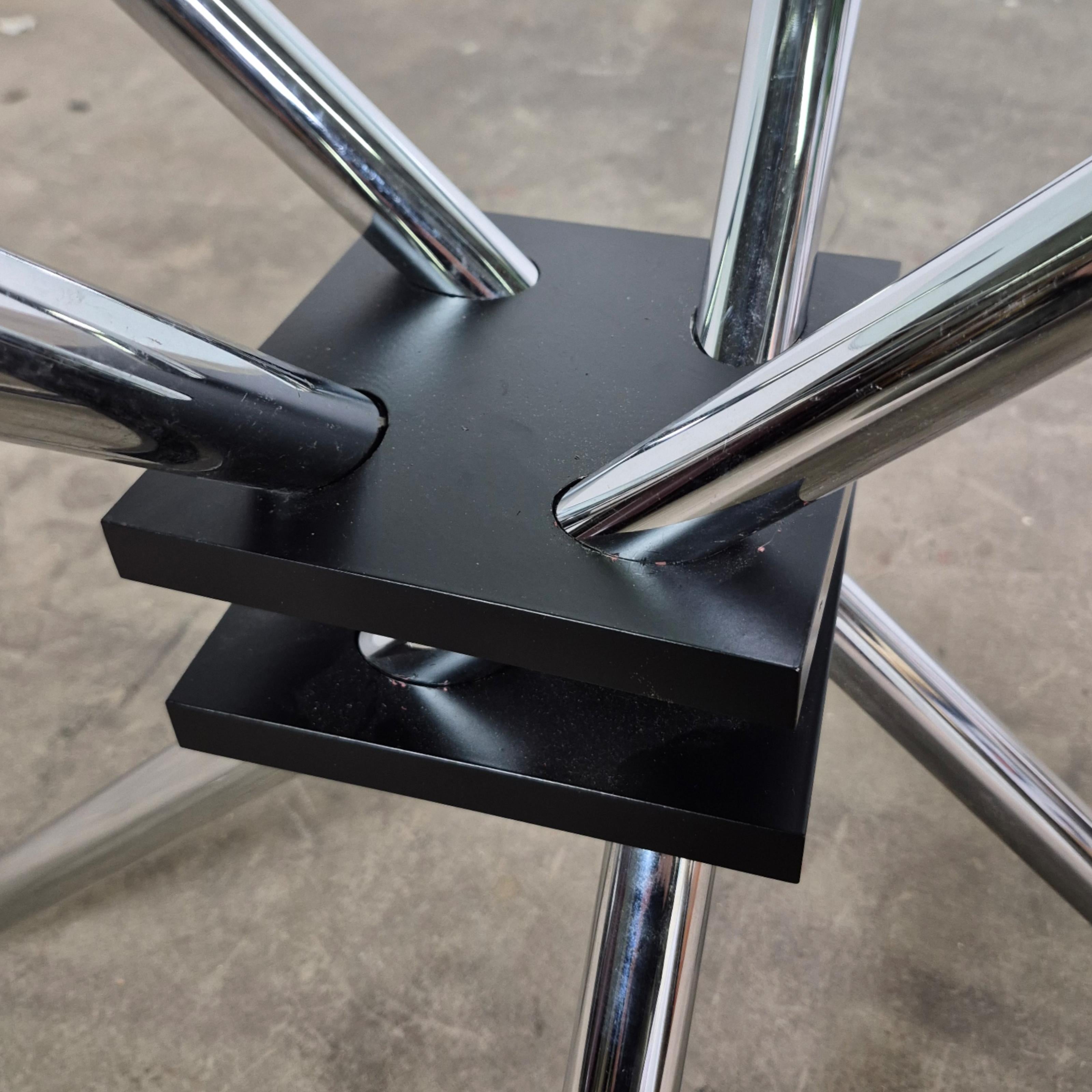 Table de salle à manger Model No 459 par Takehiko Mizutani pour Alivar, Italie, années 1980 en vente 1