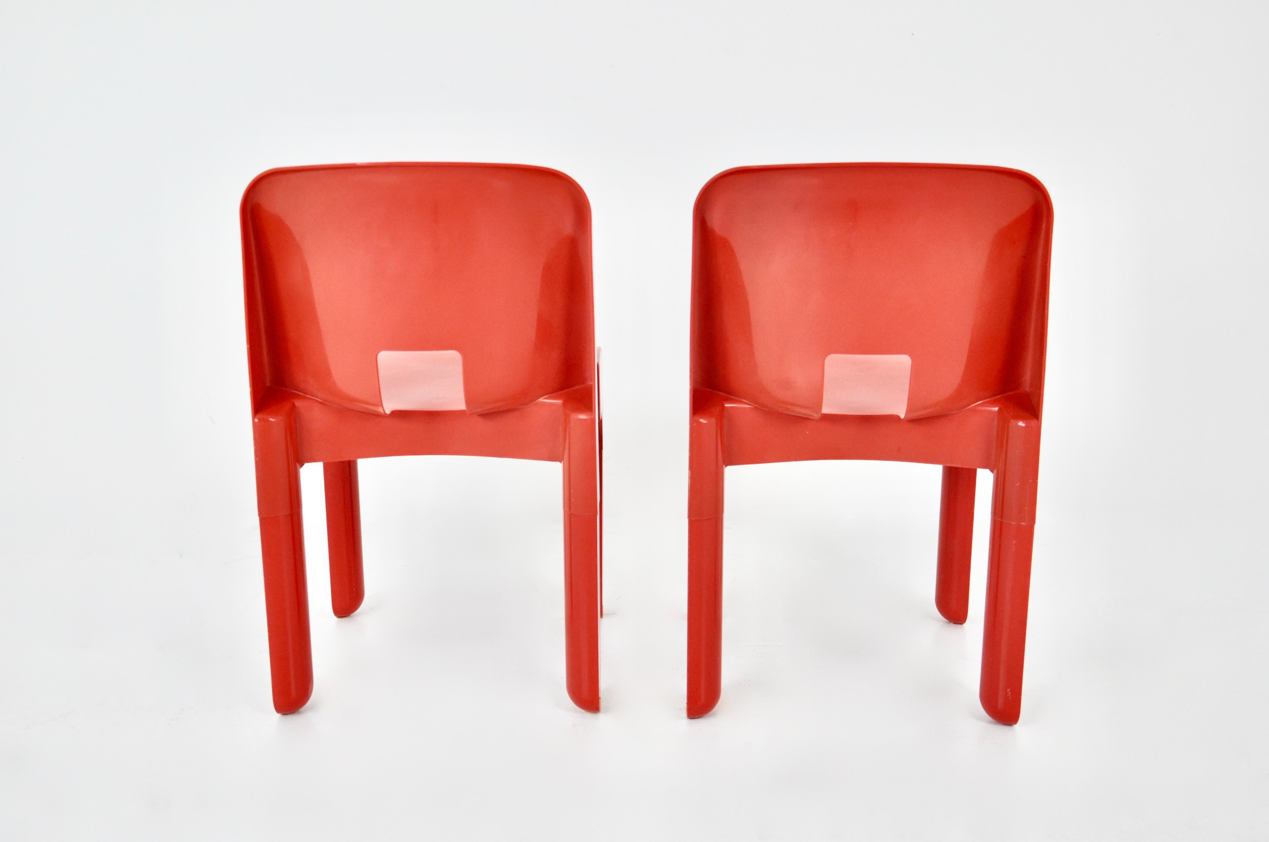 Model 4867 chairs by Joe Colombo for Kartell, 1970S, set of 2 In Good Condition For Sale In Lasne, BE