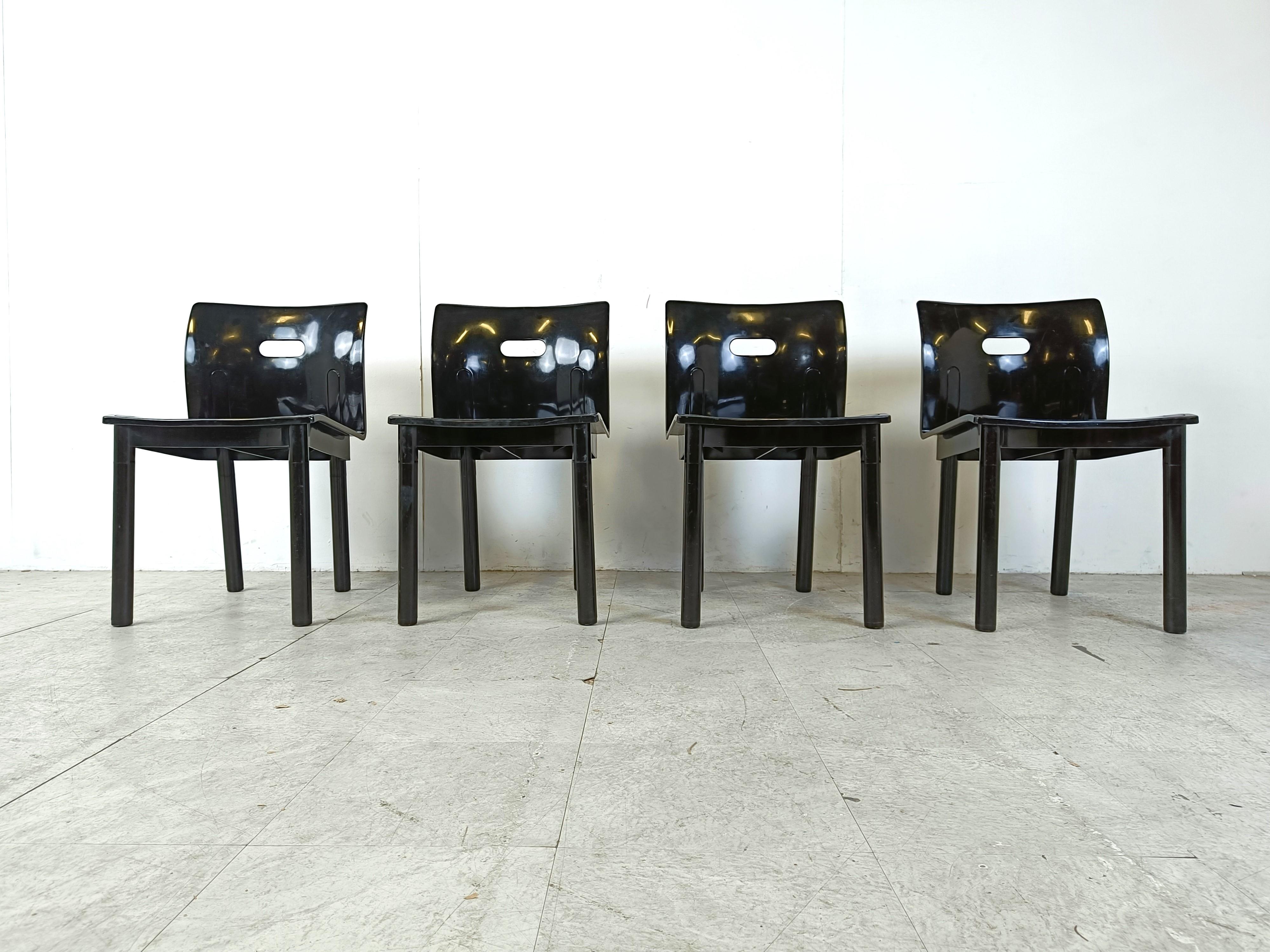Ère spatiale Chaises de salle à manger modèle 4870 d'Anna Castelli Ferrieri pour Kartell, années 1980, lot de 4 en vente