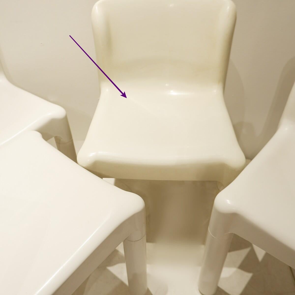 Sedie Model 4875 di Carlo Bartoli per Kartell, anni '70, set di 4 sedie in vendita 5