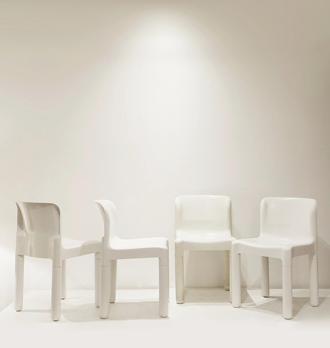 Mid-Century moderno Sedie Model 4875 di Carlo Bartoli per Kartell, anni '70, set di 4 sedie in vendita