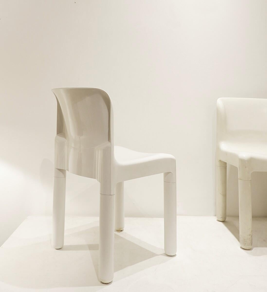 Sedie Model 4875 di Carlo Bartoli per Kartell, anni '70, set di 4 sedie in vendita 1