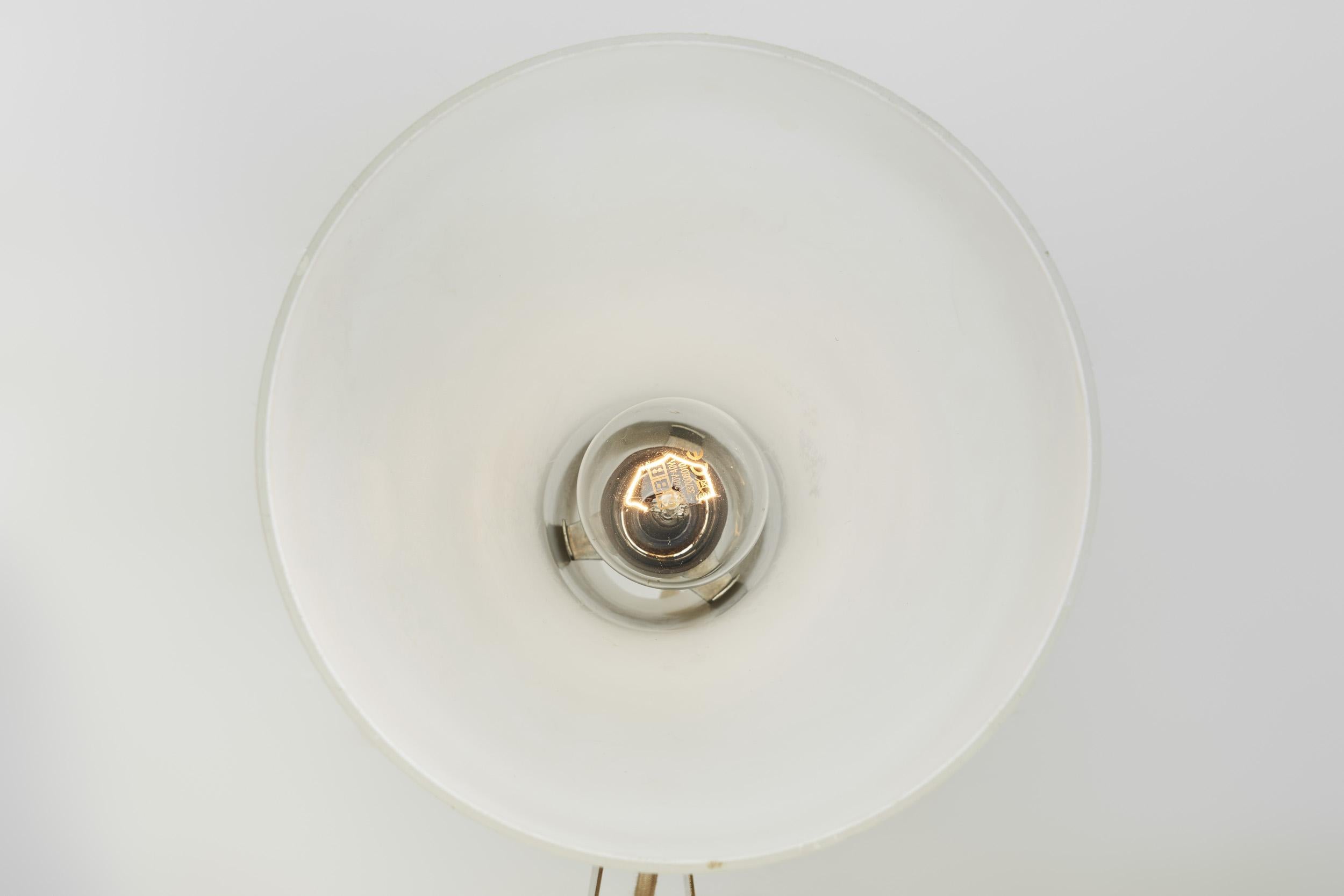 Lampada da parete in vetro opalino Model 