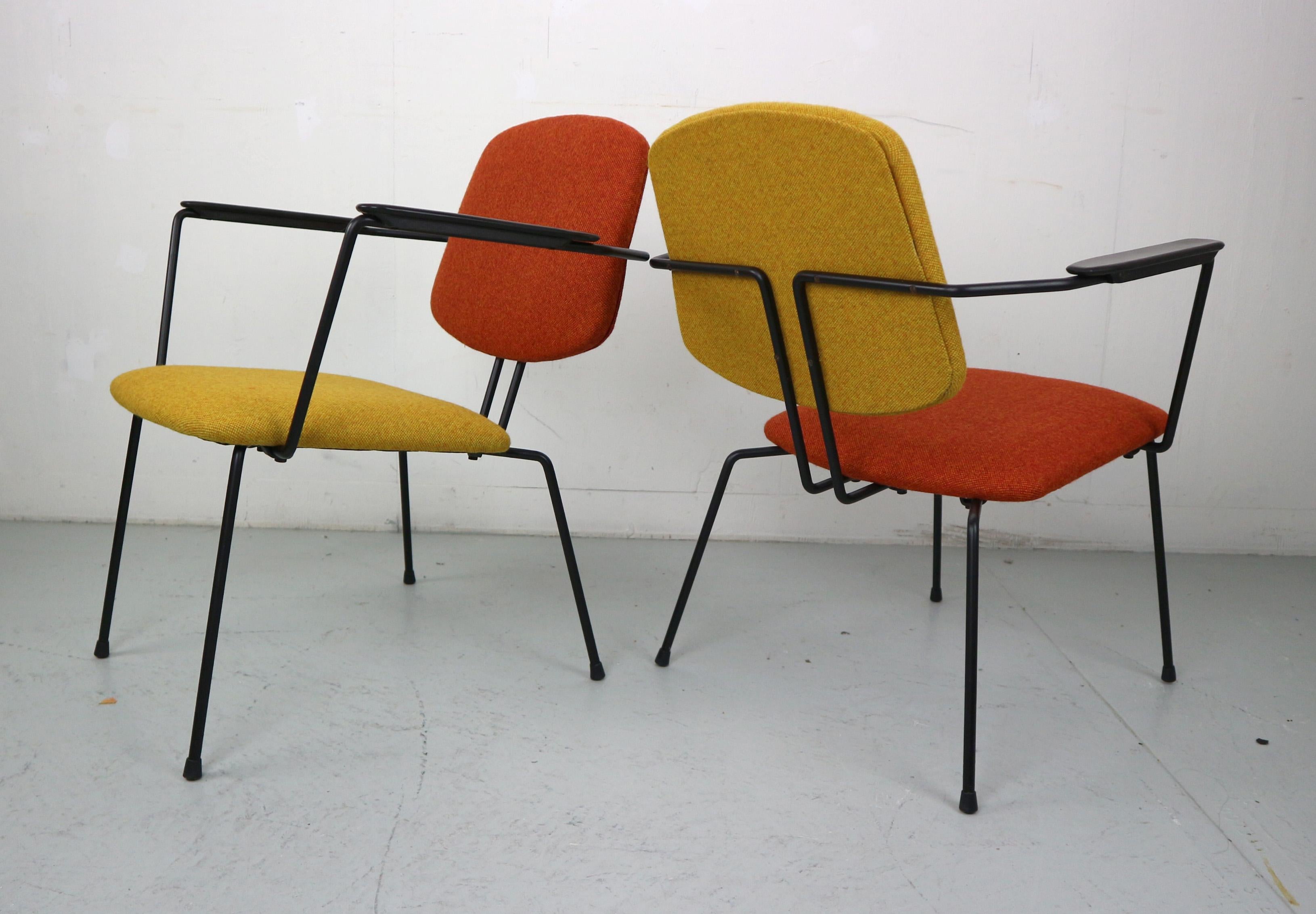 Amazing pair of minimalist and constructivist armchairs model 5003 for Elsrijk, The Netherlands, 1950

The solid steel rod frames are repainted but still have a bit of a patina.
Two different colors of high quality wool fabric is used, set can be