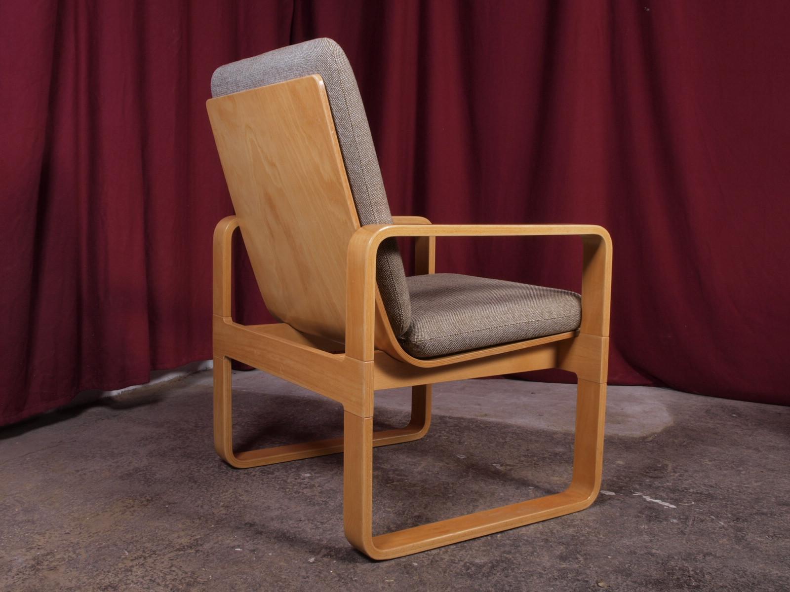 Model 5131 Lounge Chair by Rud Thygesen for Magnus Olesen 2